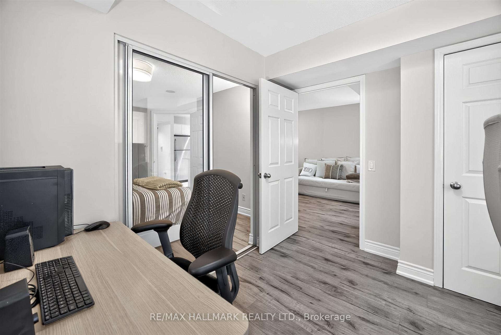 Photo 18 of Unit 812, 155 Beecroft Road, North York, Lansing-Westgate — HOMEH