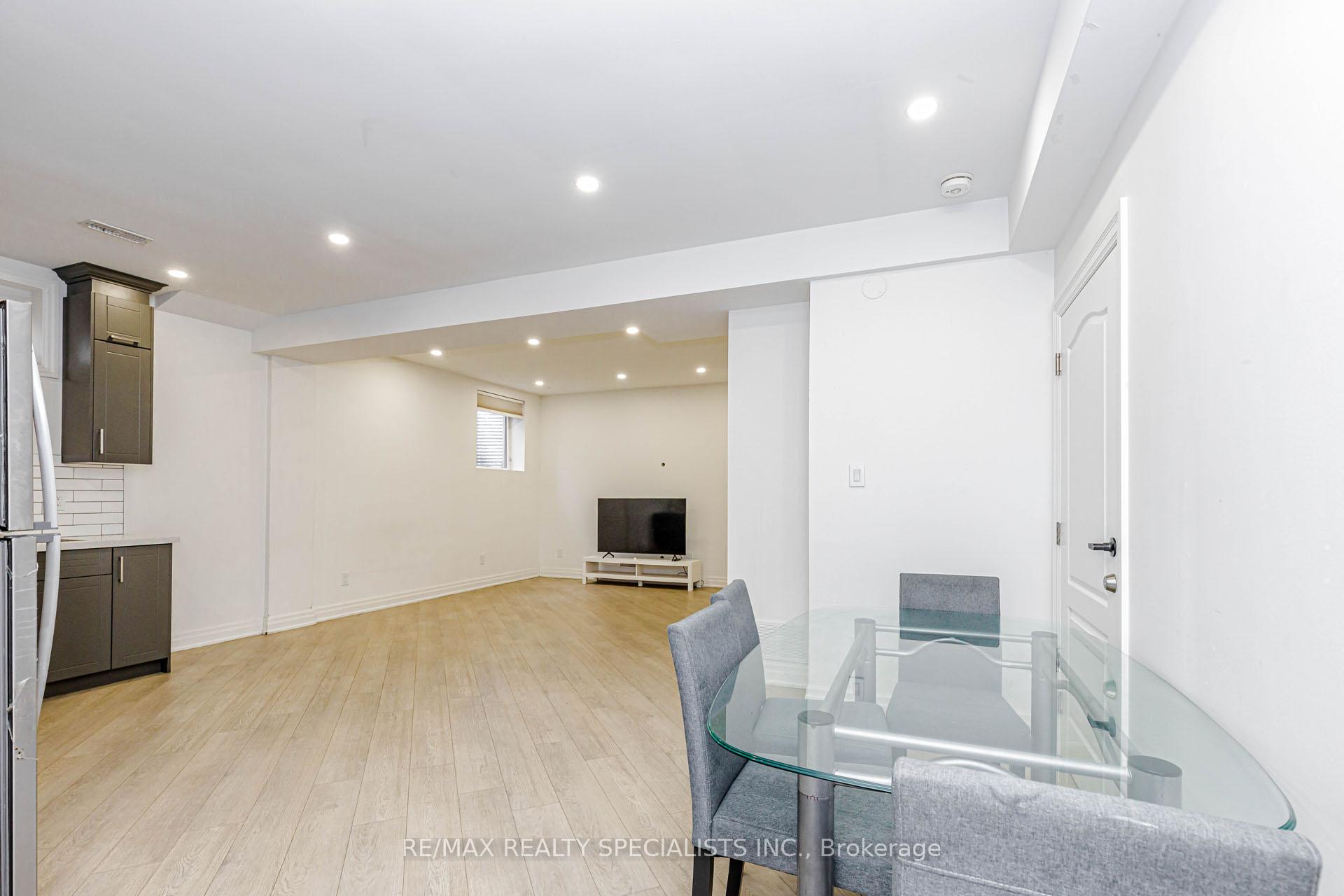 Photo 28 of Unit Basement, 46 Upperlinks Drive, Brampton, Bram East — HOMEH