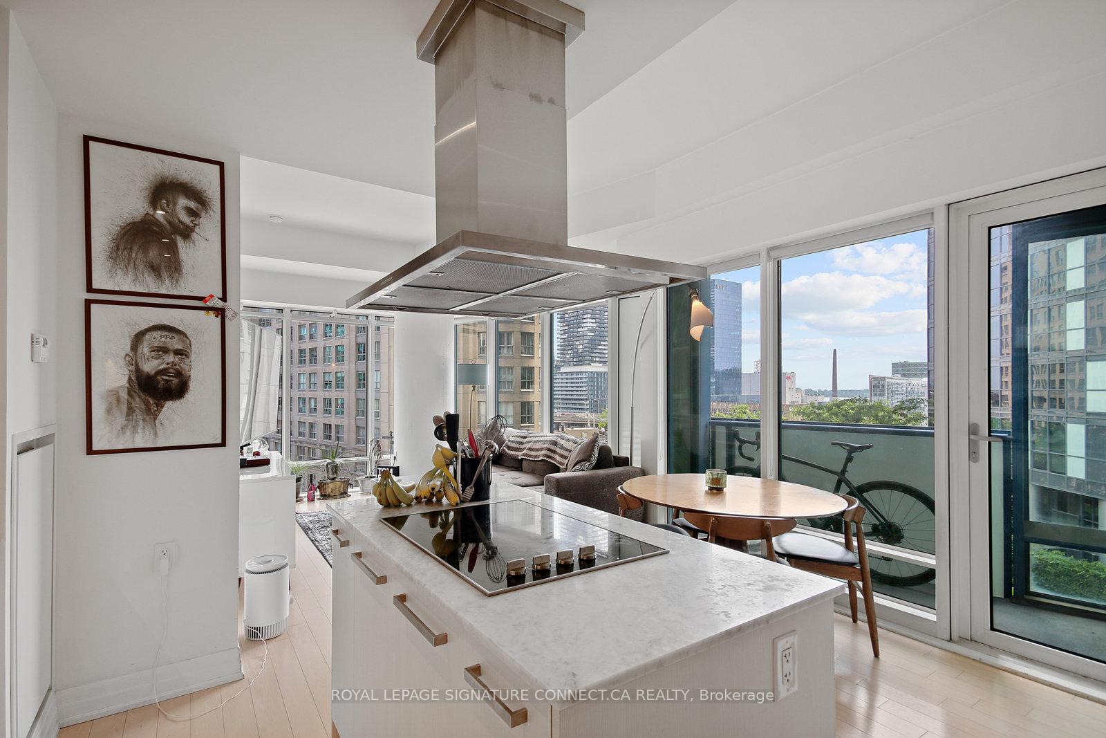 Photo 10 of Unit 808, 8 The Esplanade, Toronto, Waterfront Communities — HOMEH