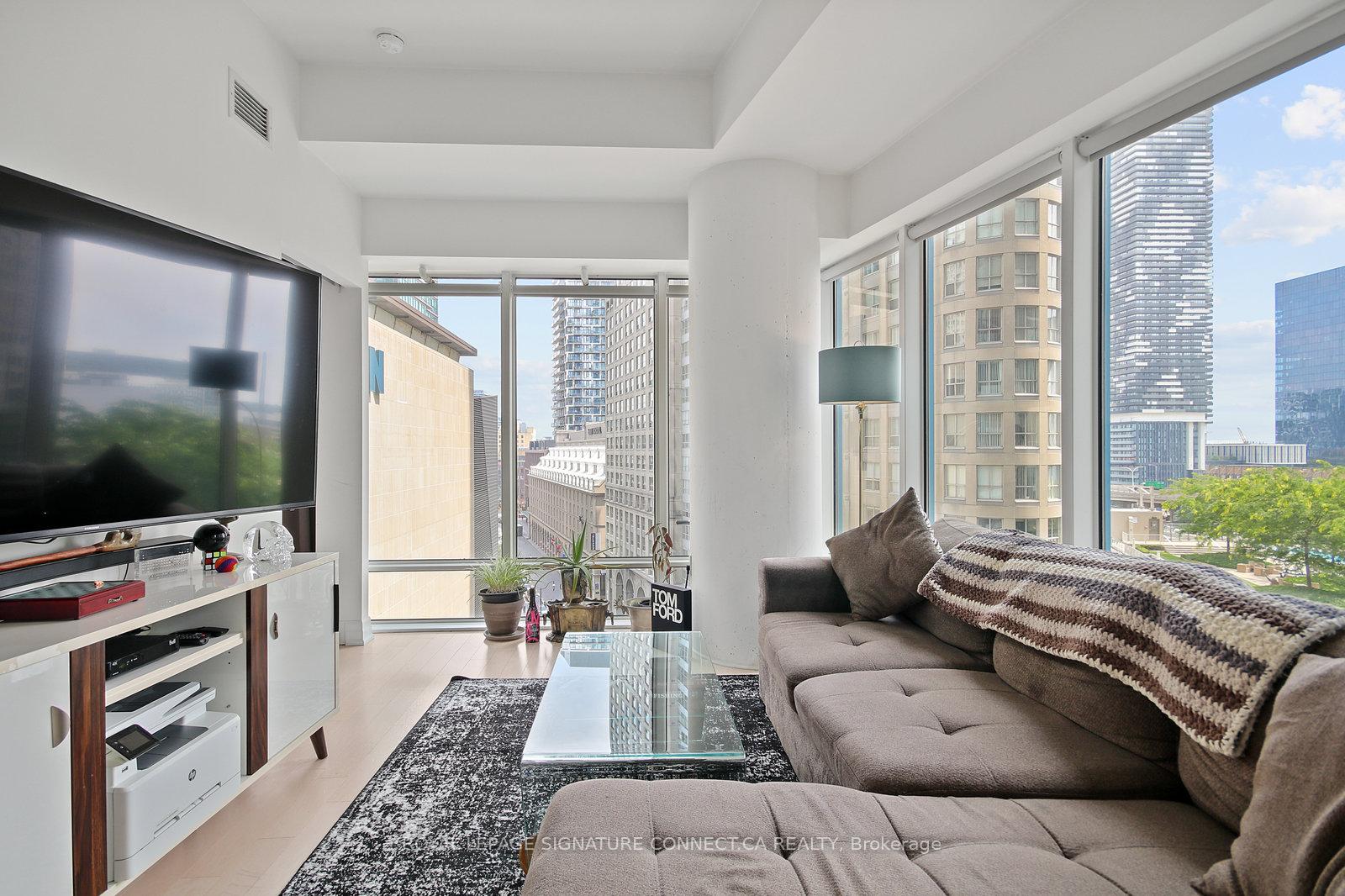 Photo 15 of Unit 808, 8 The Esplanade, Toronto, Waterfront Communities — HOMEH