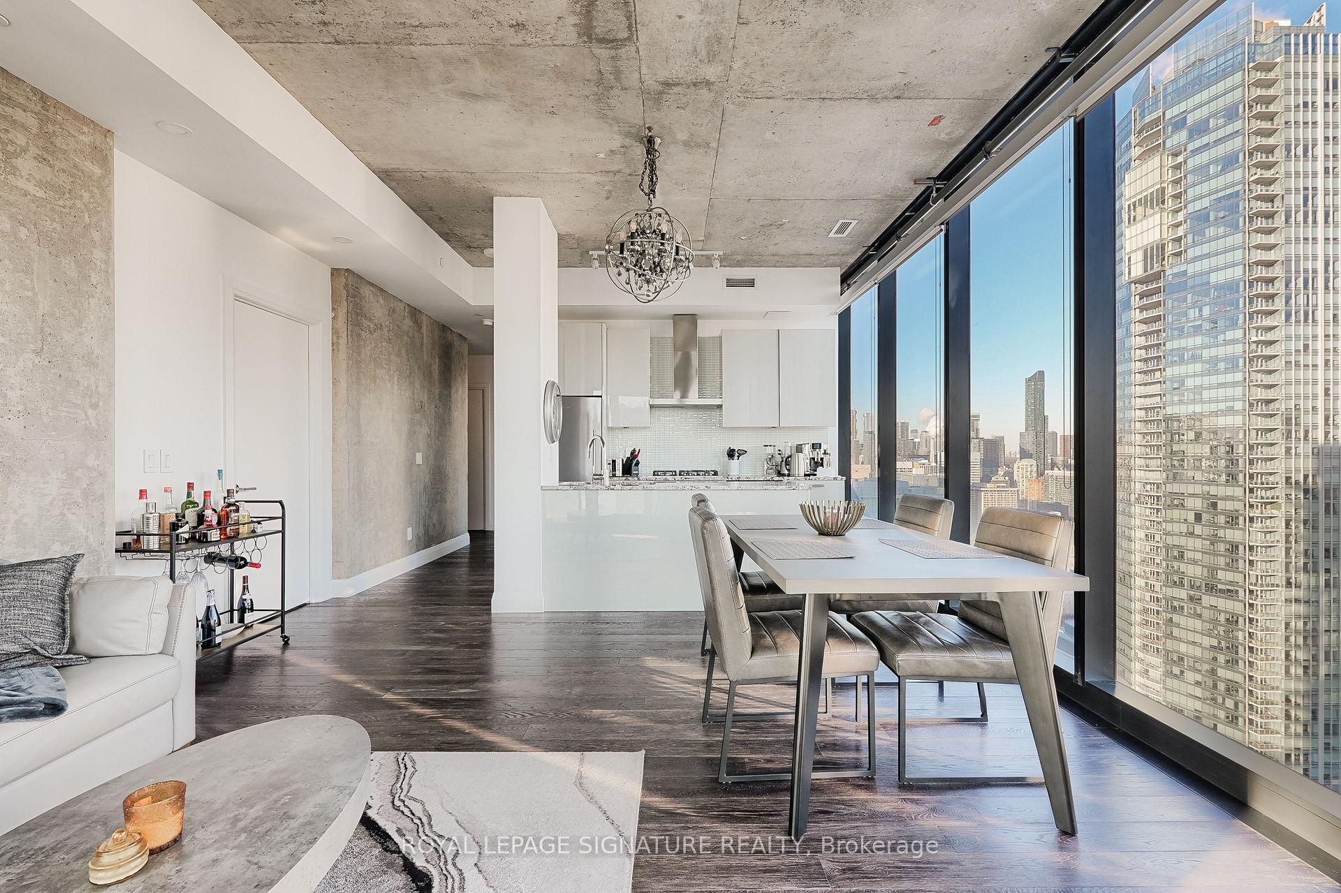 Photo 4 of Unit 3803, 224 King Street W, Toronto, Waterfront Communities — HOMEH