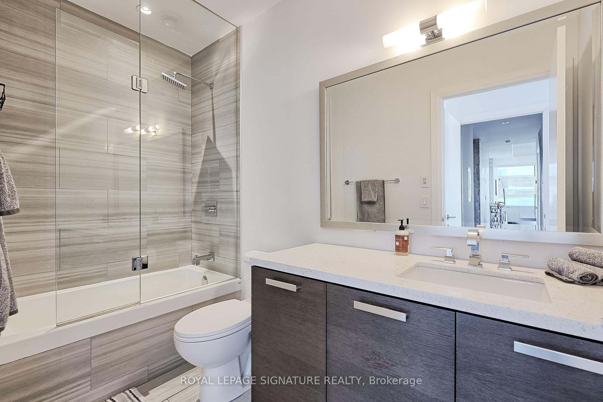 Photo 16 of Unit 3803, 224 King Street W, Toronto, Waterfront Communities — HOMEH