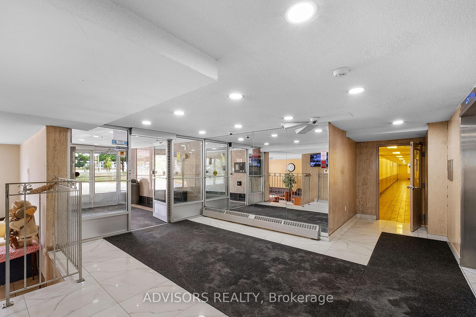 Photo 3 of Unit #1208, 2645 Kipling Avenue, Etobicoke, Mount Olive-Silverstone-Jamestown — HOMEH