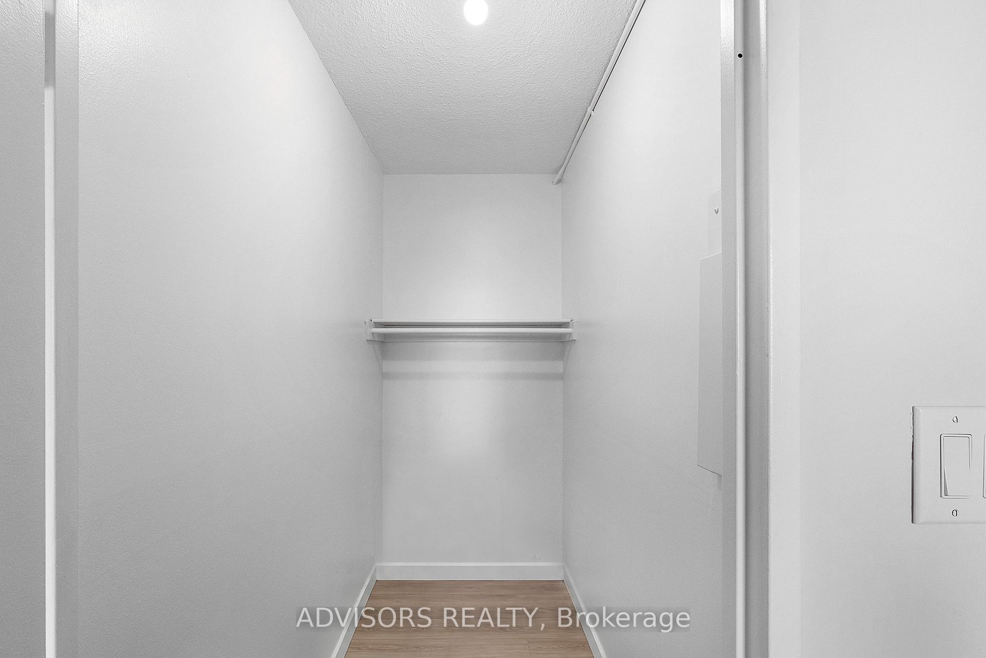Photo 13 of Unit #1208, 2645 Kipling Avenue, Etobicoke, Mount Olive-Silverstone-Jamestown — HOMEH