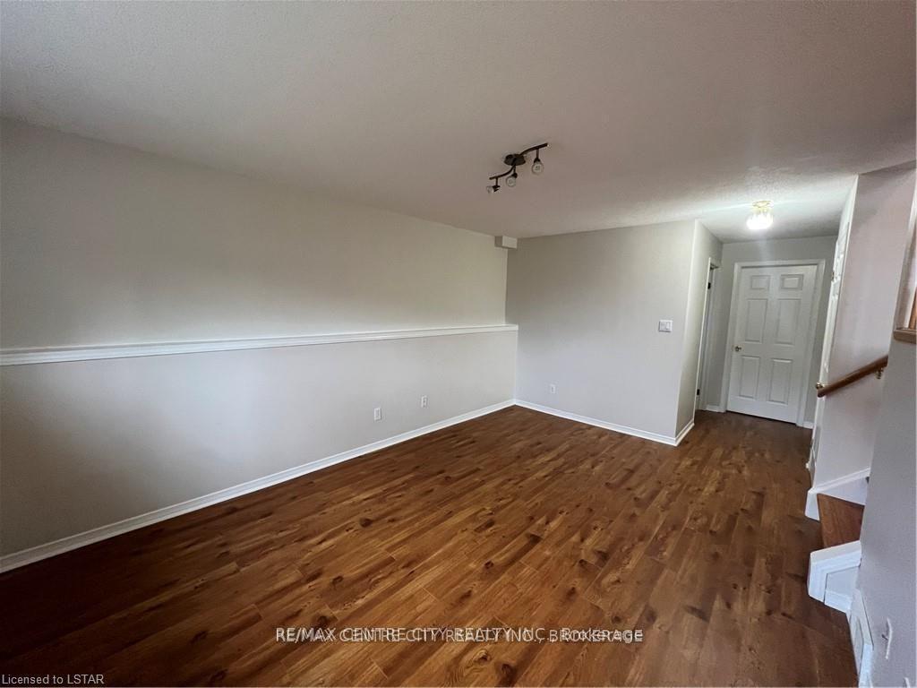 Photo 9 of Unit 61, 145 North Centre Road, London, North B — HOMEH