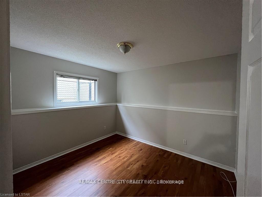 Photo 10 of Unit 61, 145 North Centre Road, London, North B — HOMEH