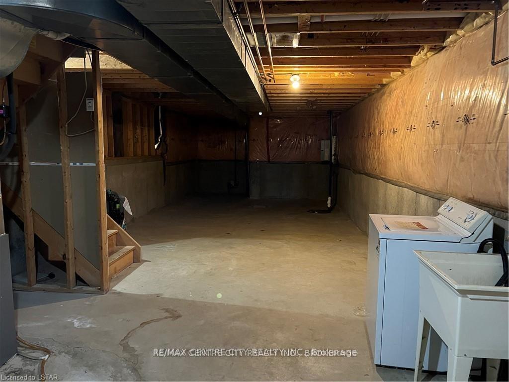Photo 11 of Unit 61, 145 North Centre Road, London, North B — HOMEH