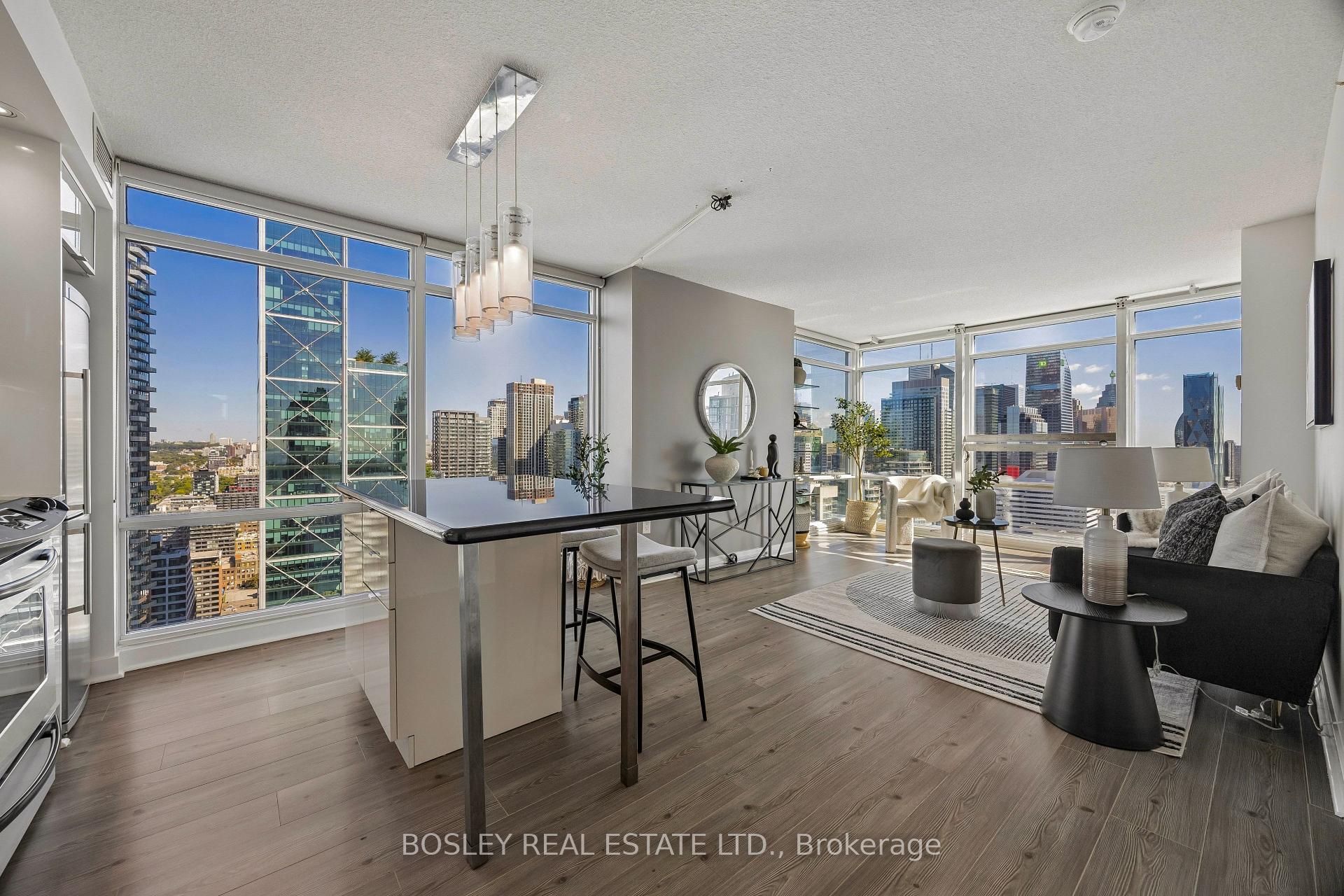 Photo 6 of Unit 3902, 25 Telegram Mews, Toronto, Waterfront Communities — HOMEH