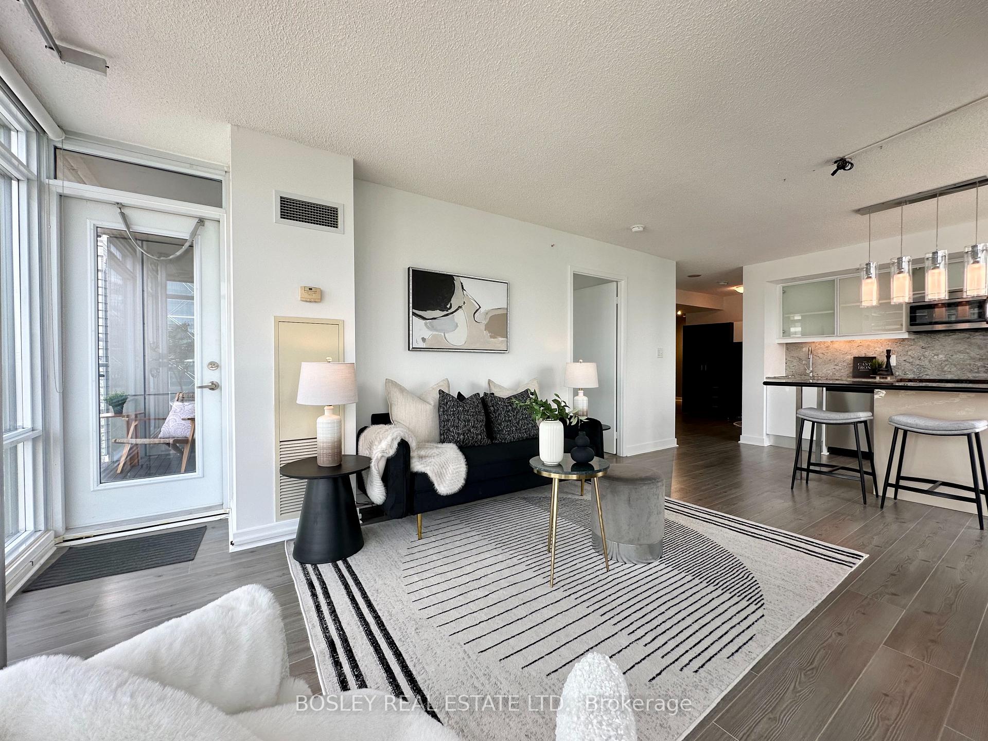 Photo 9 of Unit 3902, 25 Telegram Mews, Toronto, Waterfront Communities — HOMEH
