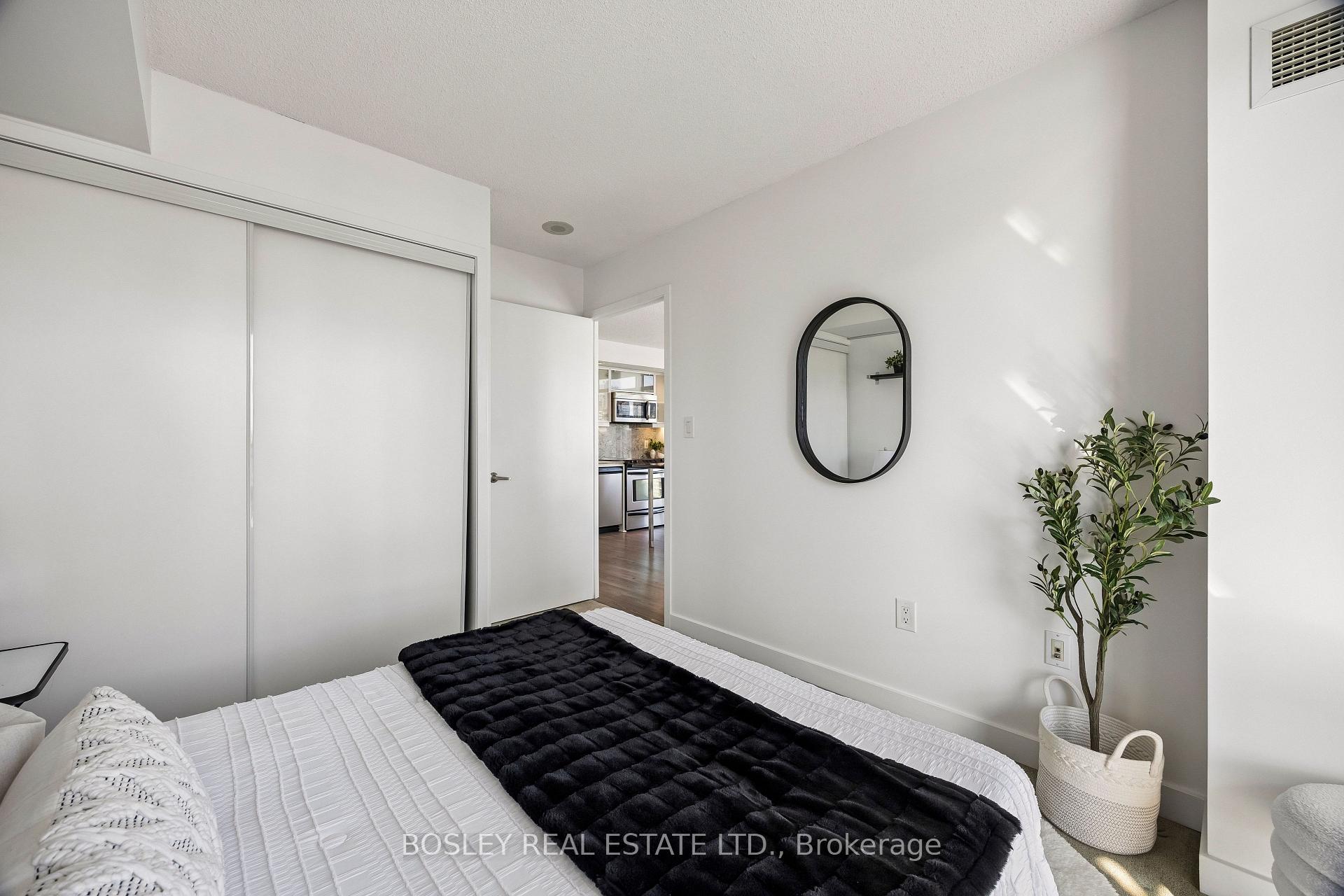Photo 26 of Unit 3902, 25 Telegram Mews, Toronto, Waterfront Communities — HOMEH