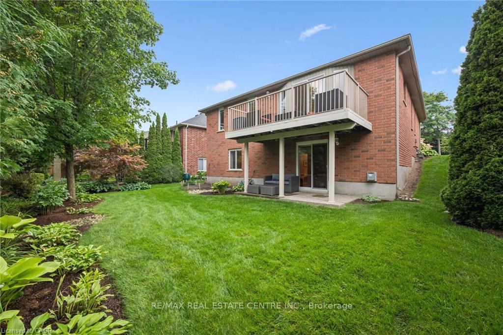 Photo 22 of 555 Killbear Court, Waterloo, Conservation Meadows — HOMEH
