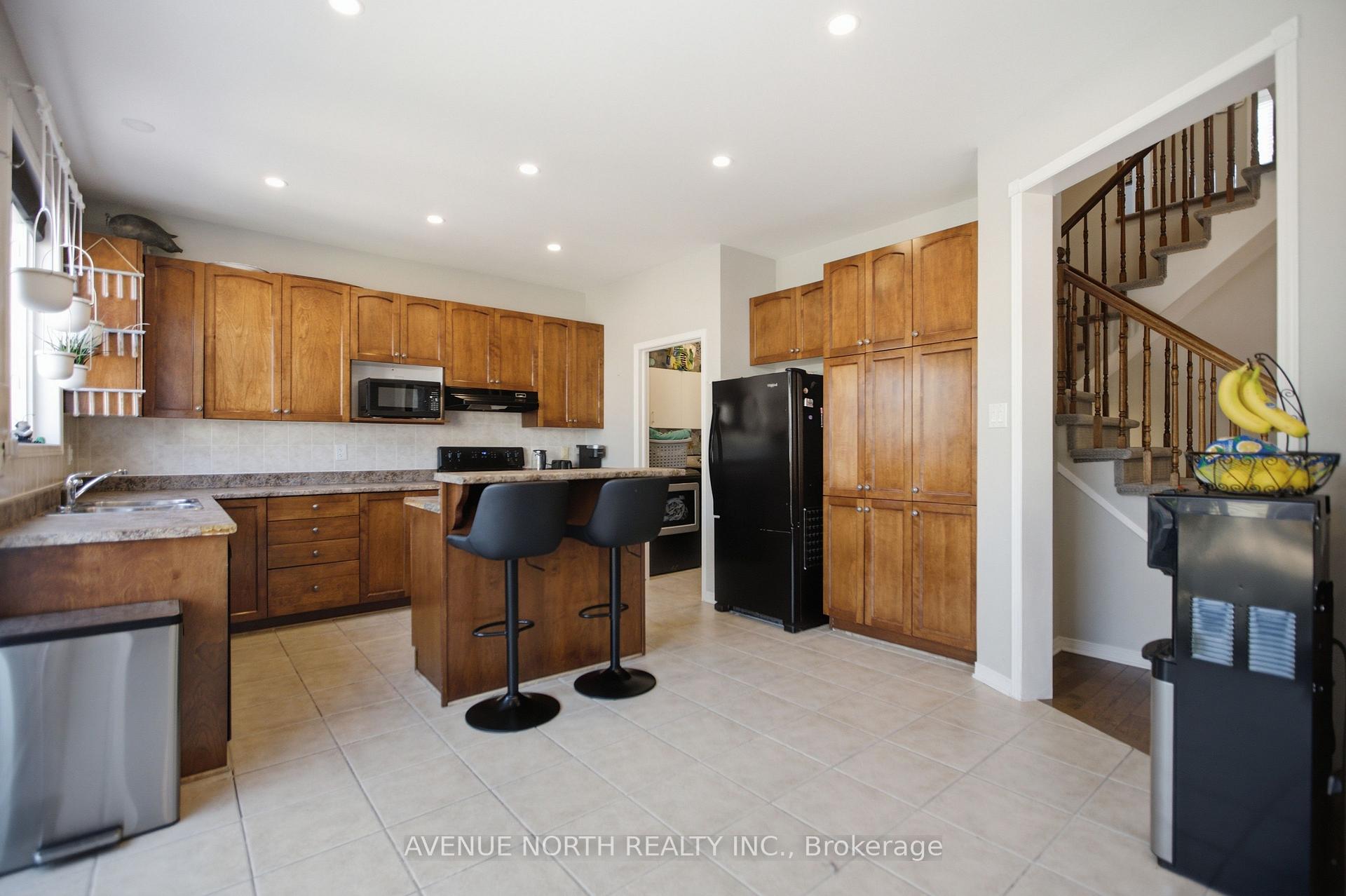 Photo 13 of 556 Mazari Crescent, Ottawa, Stittsville (South) — HOMEH