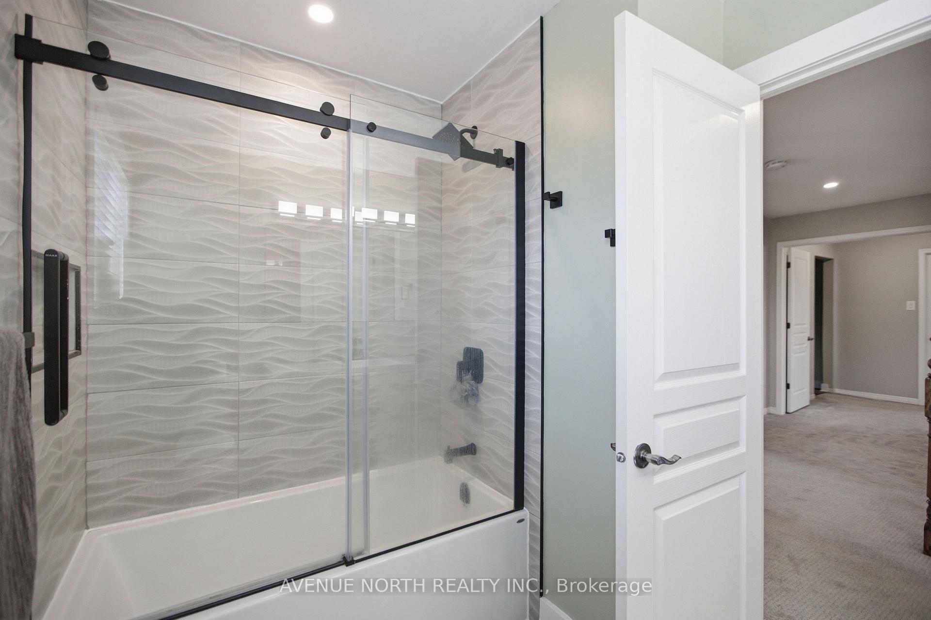 Photo 32 of 556 Mazari Crescent, Ottawa, Stittsville (South) — HOMEH