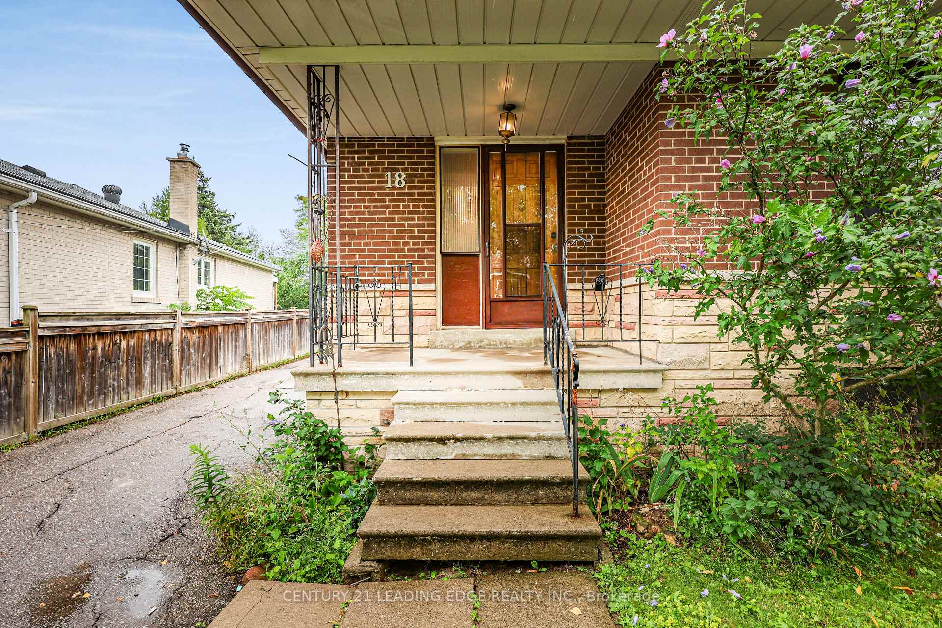 Photo 3 of 18 Romulus Drive, Scarborough, Bendale — HOMEH