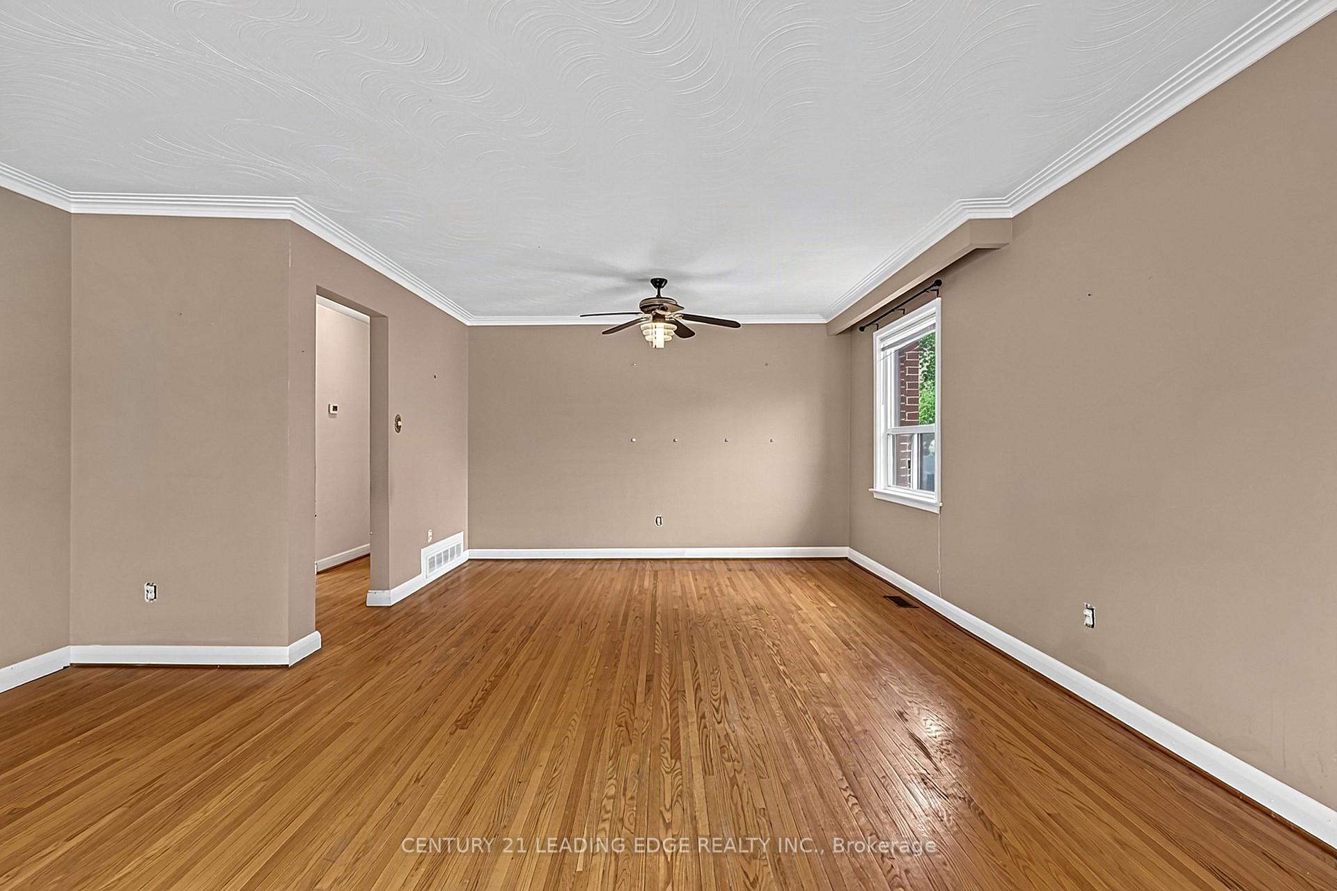 Photo 10 of 18 Romulus Drive, Scarborough, Bendale — HOMEH