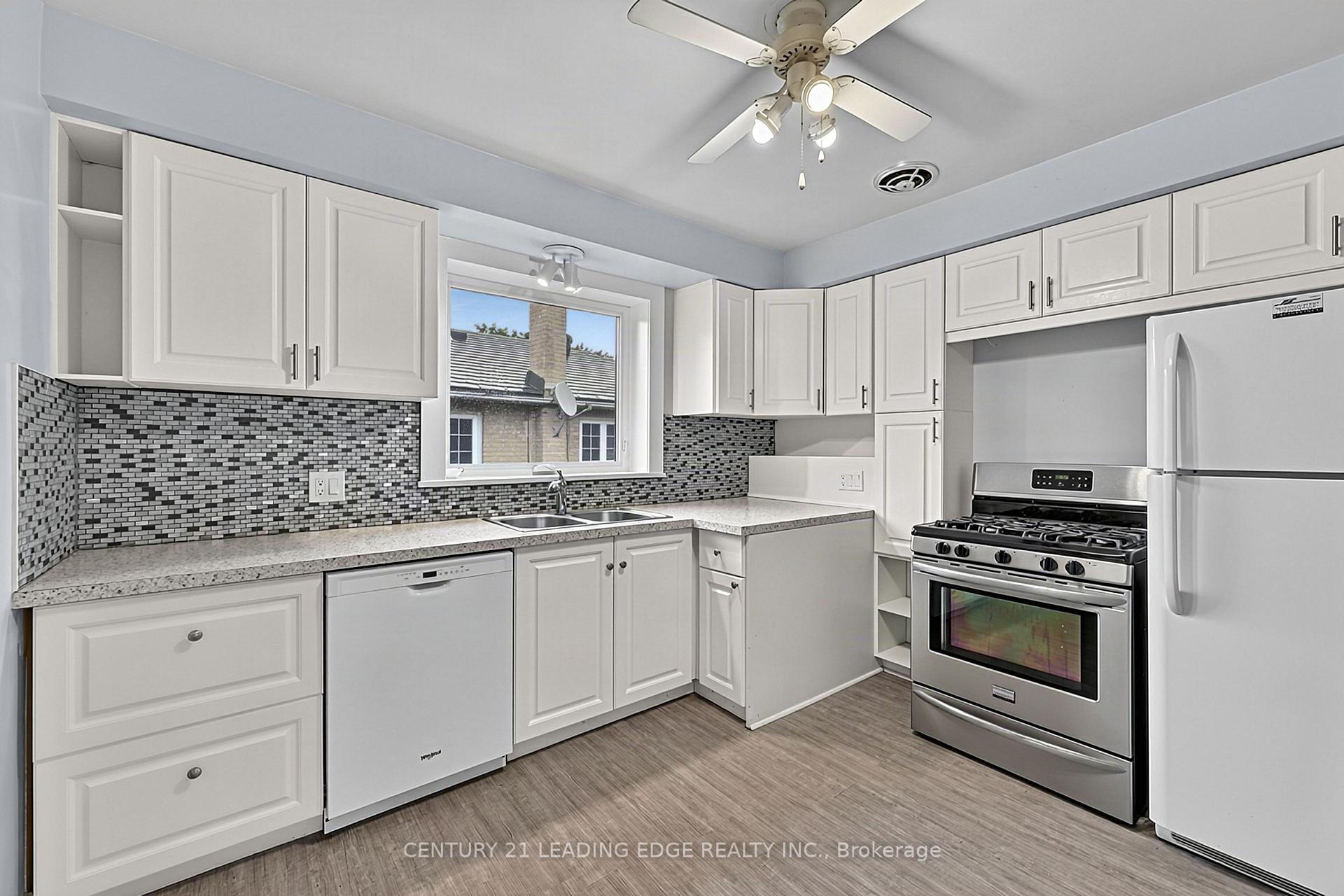 Photo 12 of 18 Romulus Drive, Scarborough, Bendale — HOMEH