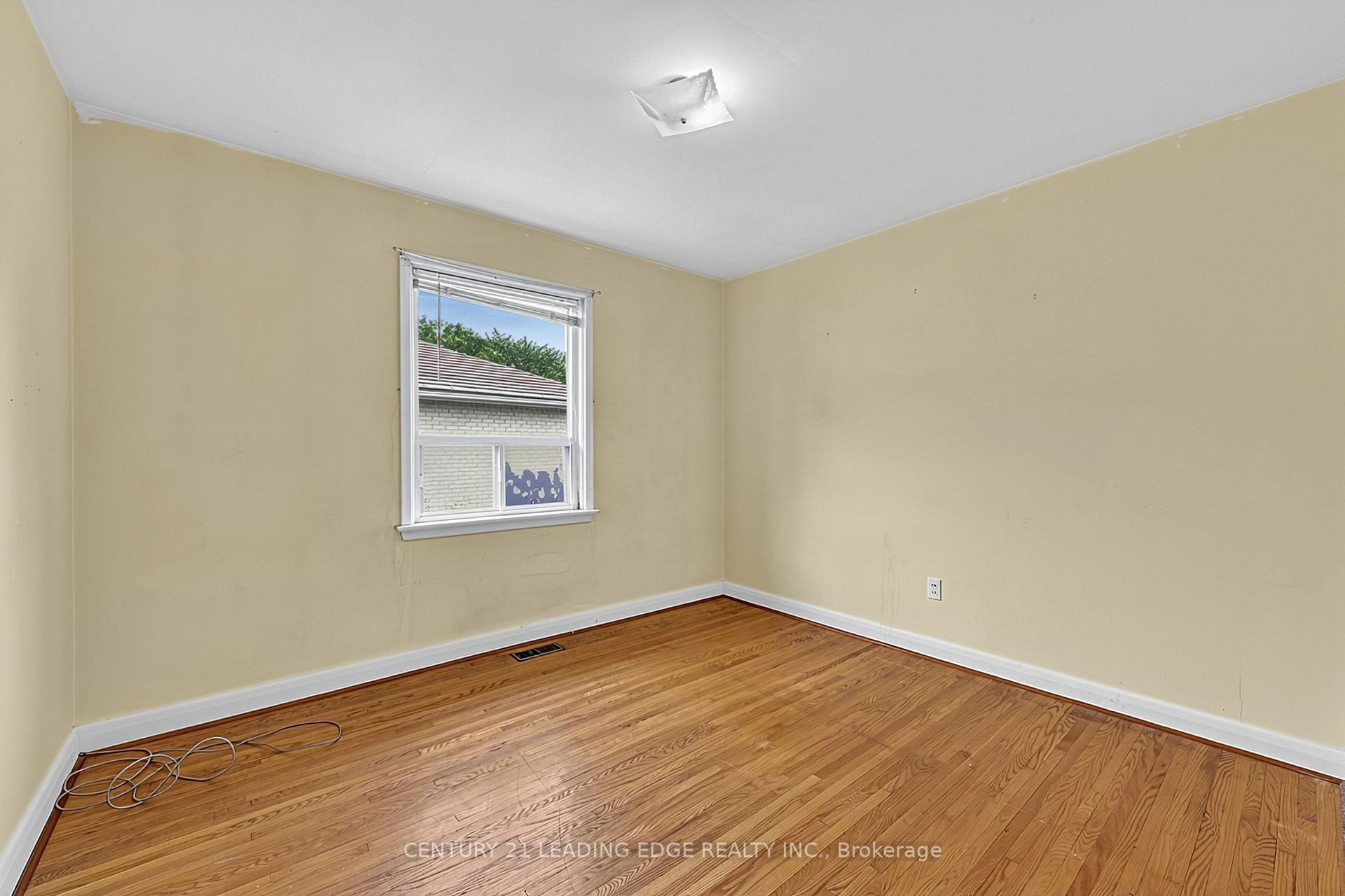 Photo 17 of 18 Romulus Drive, Scarborough, Bendale — HOMEH