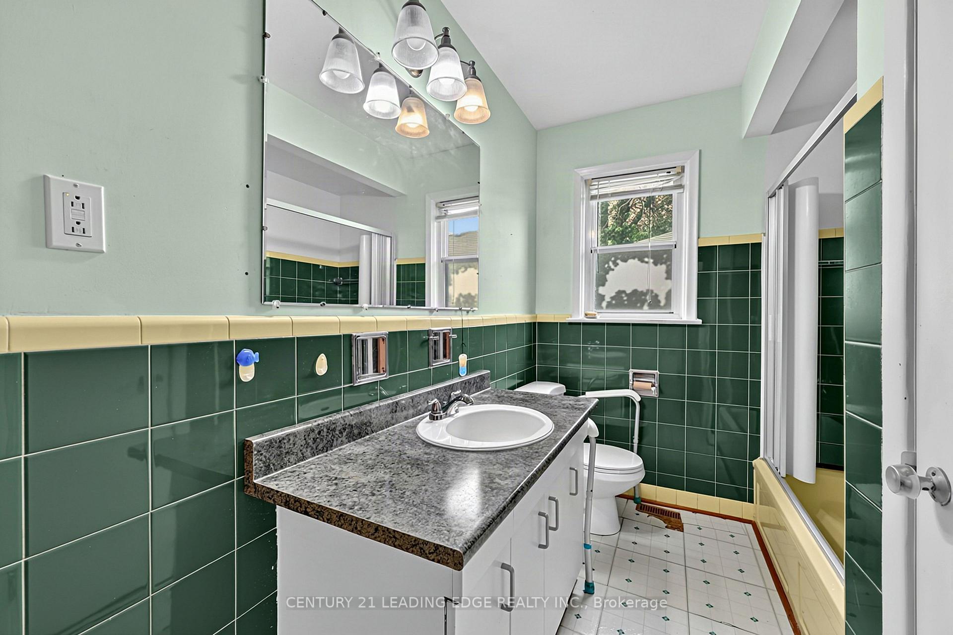 Photo 25 of 18 Romulus Drive, Scarborough, Bendale — HOMEH