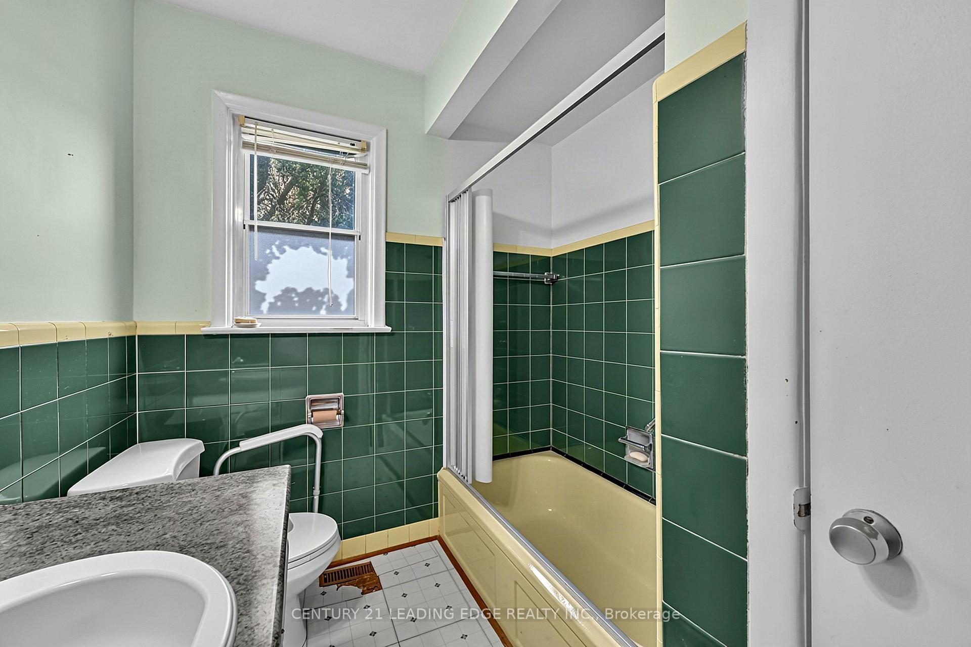 Photo 26 of 18 Romulus Drive, Scarborough, Bendale — HOMEH