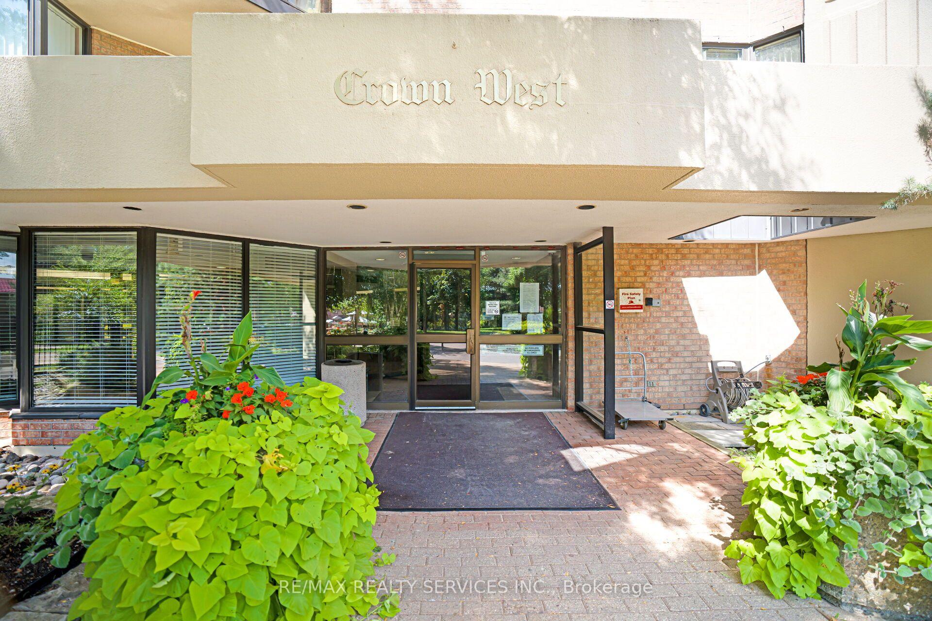 Photo 5 of Unit 1606, 20 Cherrytree Drive, Brampton, Fletcher's Creek South — HOMEH