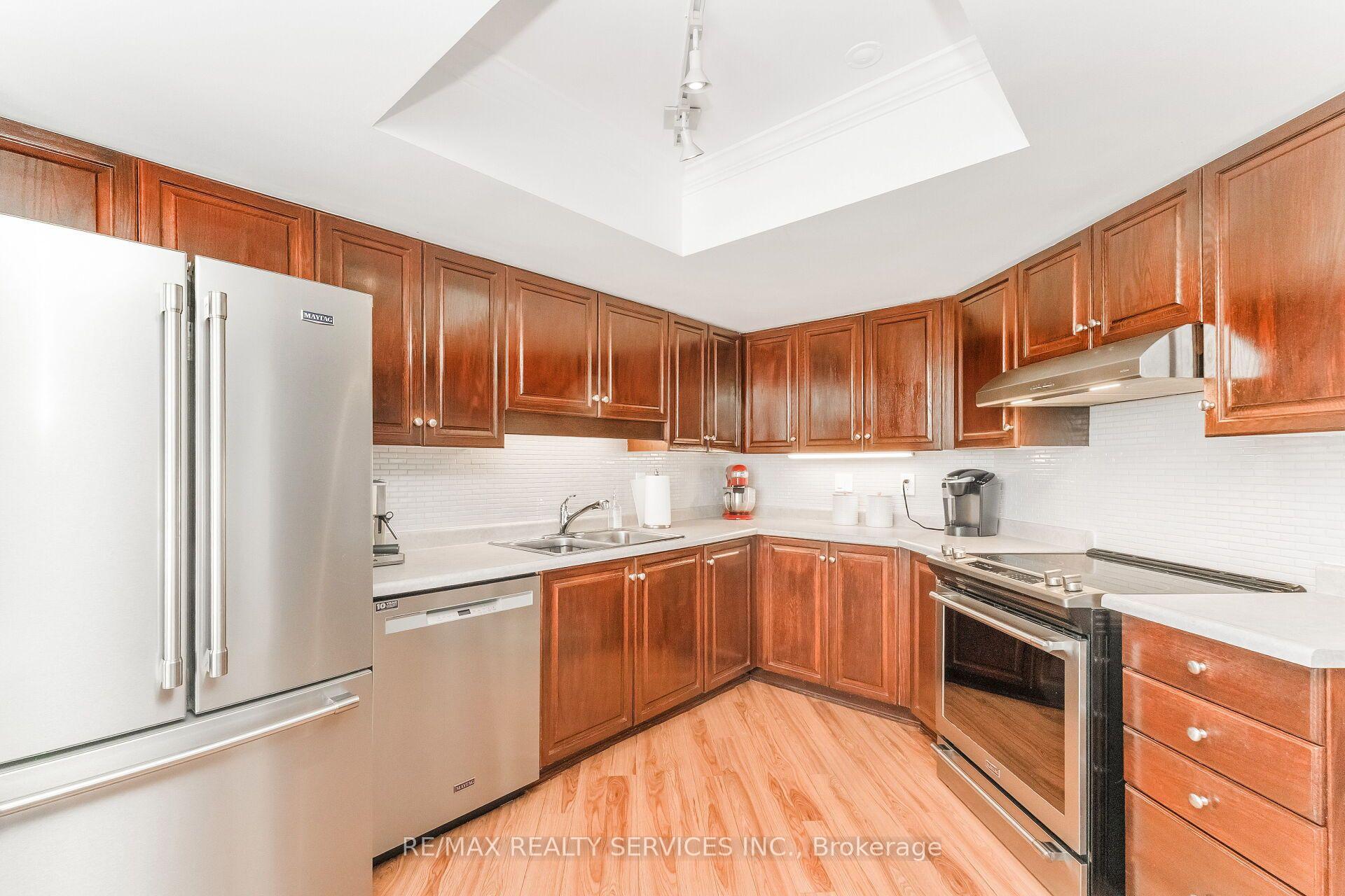 Photo 18 of Unit 1606, 20 Cherrytree Drive, Brampton, Fletcher's Creek South — HOMEH