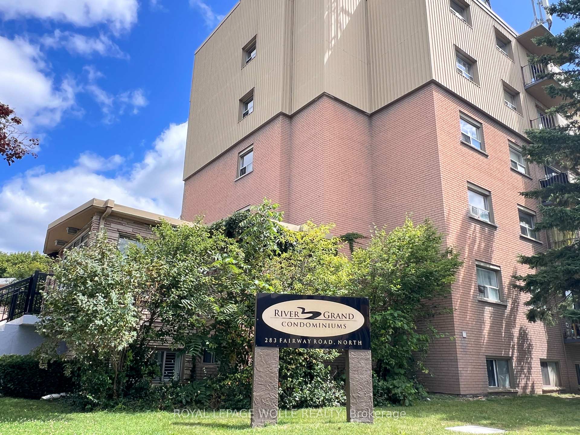 Photo 3 of Unit 503, 283 Fairway Road N, Kitchener, Centreville Chicopee — HOMEH