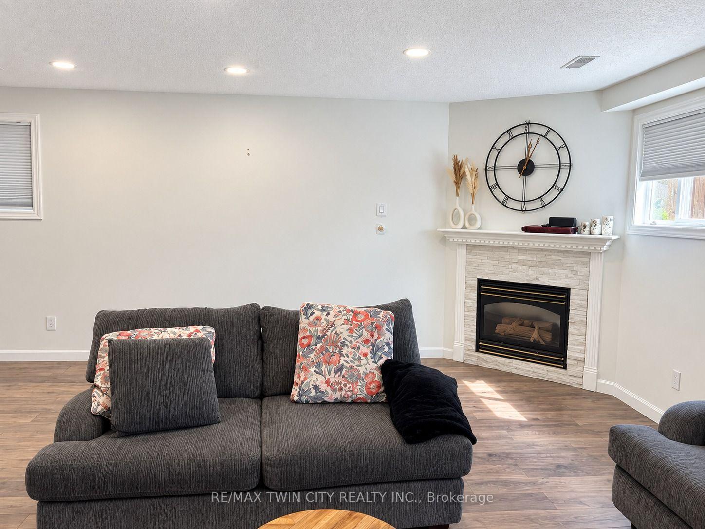 Photo 9 of 7 Briarfield Street, Kitchener, Idlewood — HOMEH