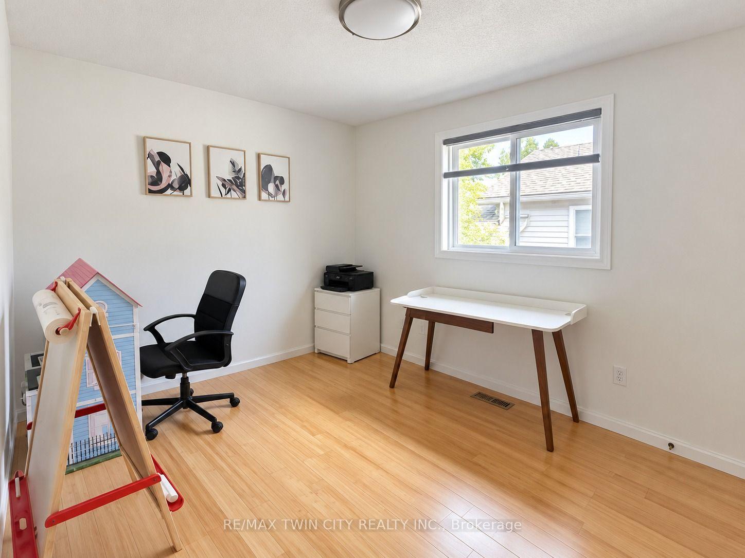 Photo 15 of 7 Briarfield Street, Kitchener, Idlewood — HOMEH