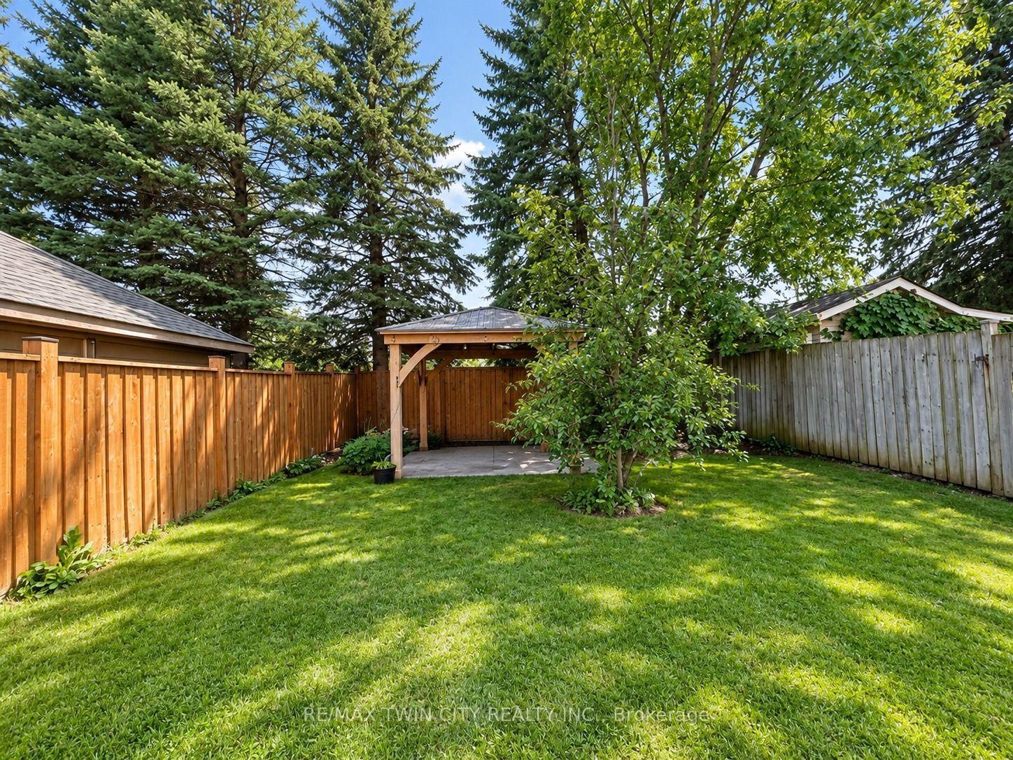 Photo 35 of 7 Briarfield Street, Kitchener, Idlewood — HOMEH