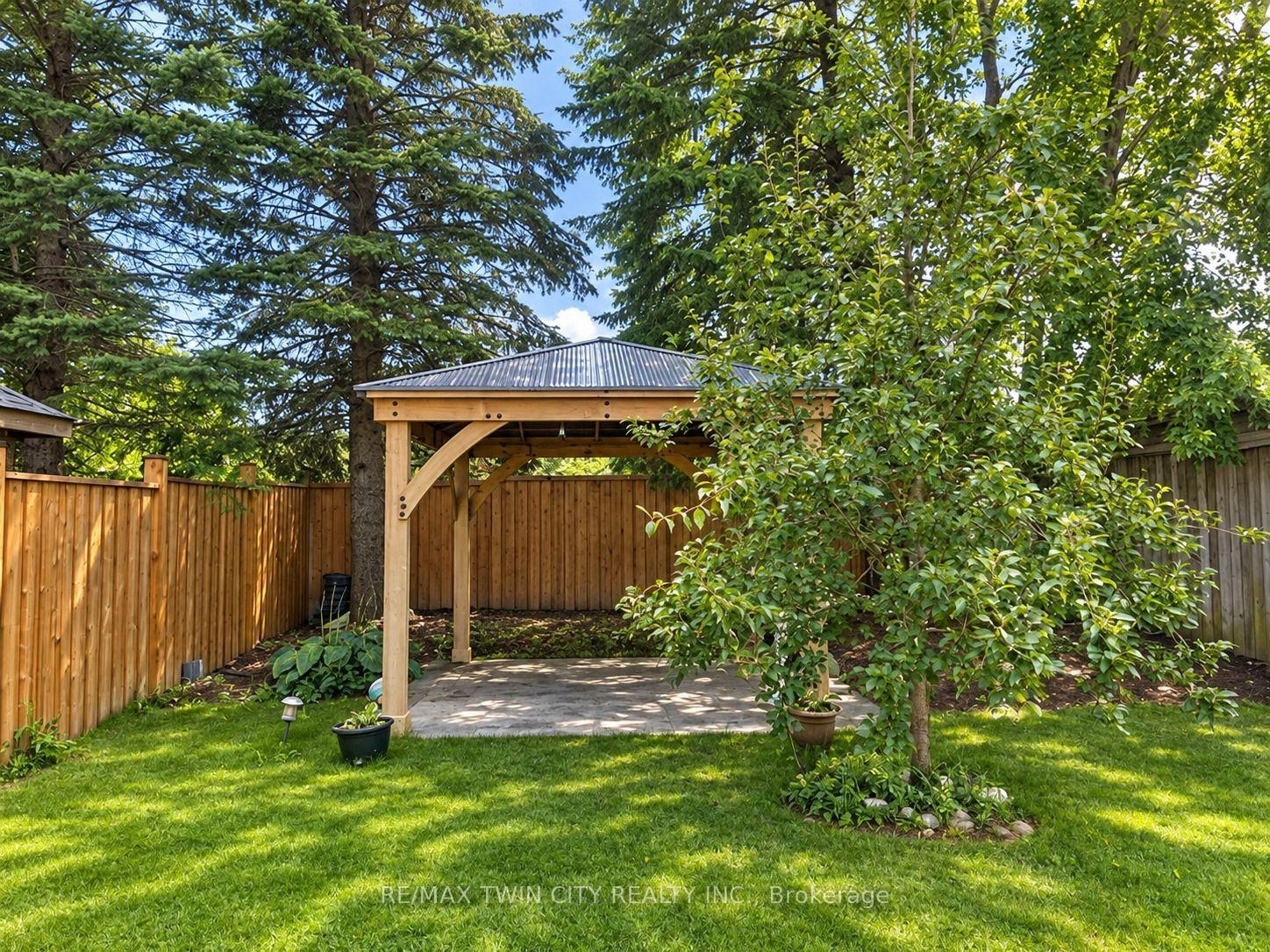 Photo 36 of 7 Briarfield Street, Kitchener, Idlewood — HOMEH