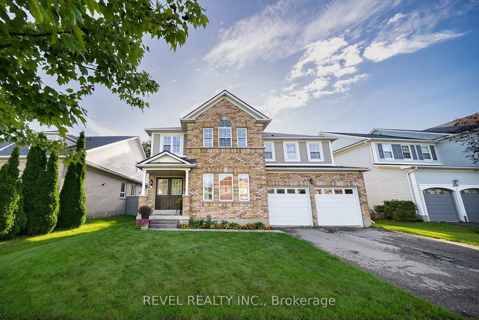 Photo 3 of 51 Webb Avenue, Brantford, Empire — HOMEH