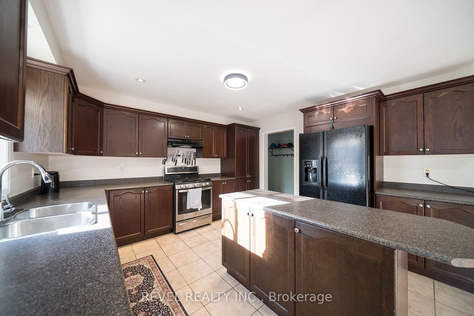 Photo 18 of 51 Webb Avenue, Brantford, Empire — HOMEH