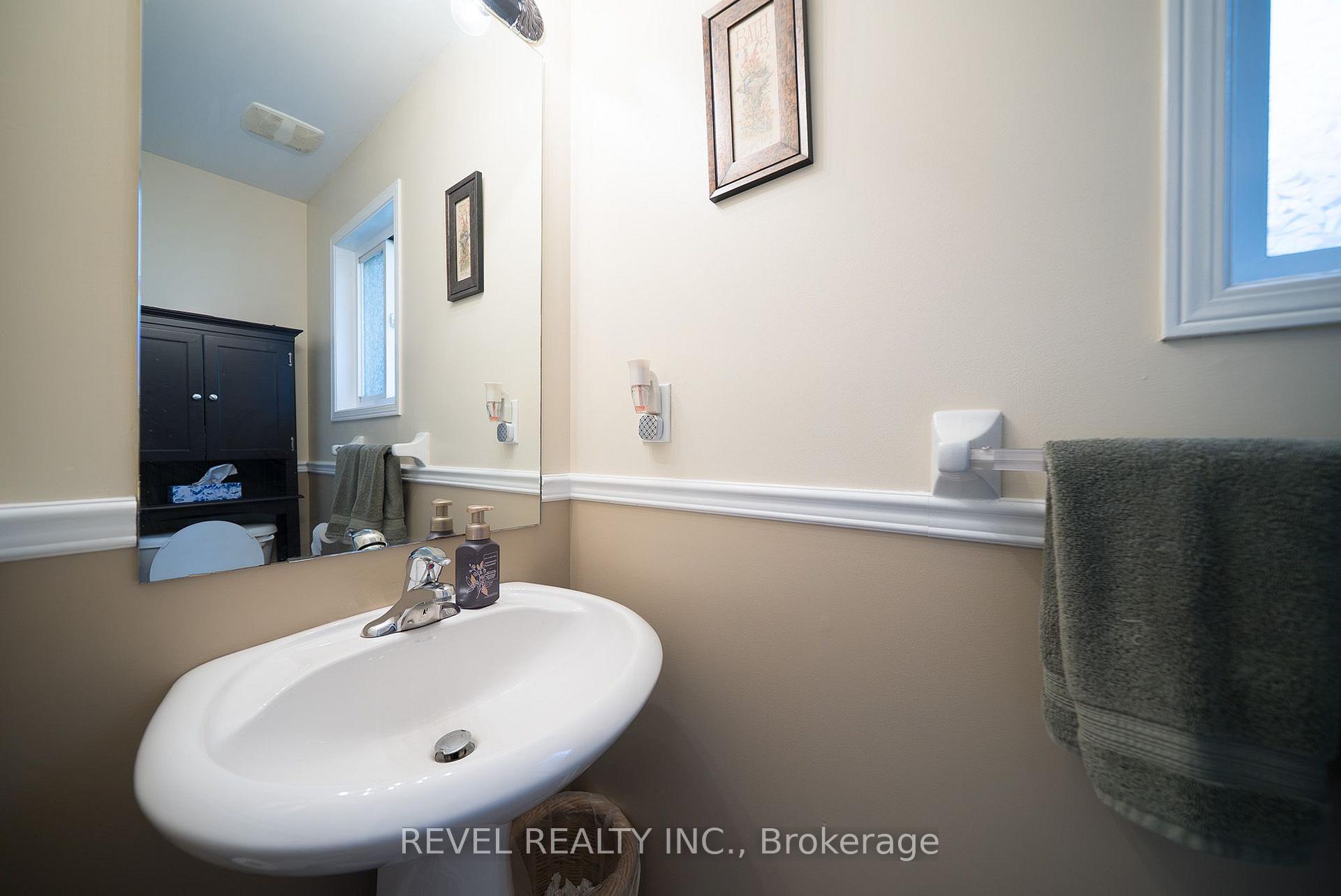 Photo 20 of 51 Webb Avenue, Brantford, Empire — HOMEH