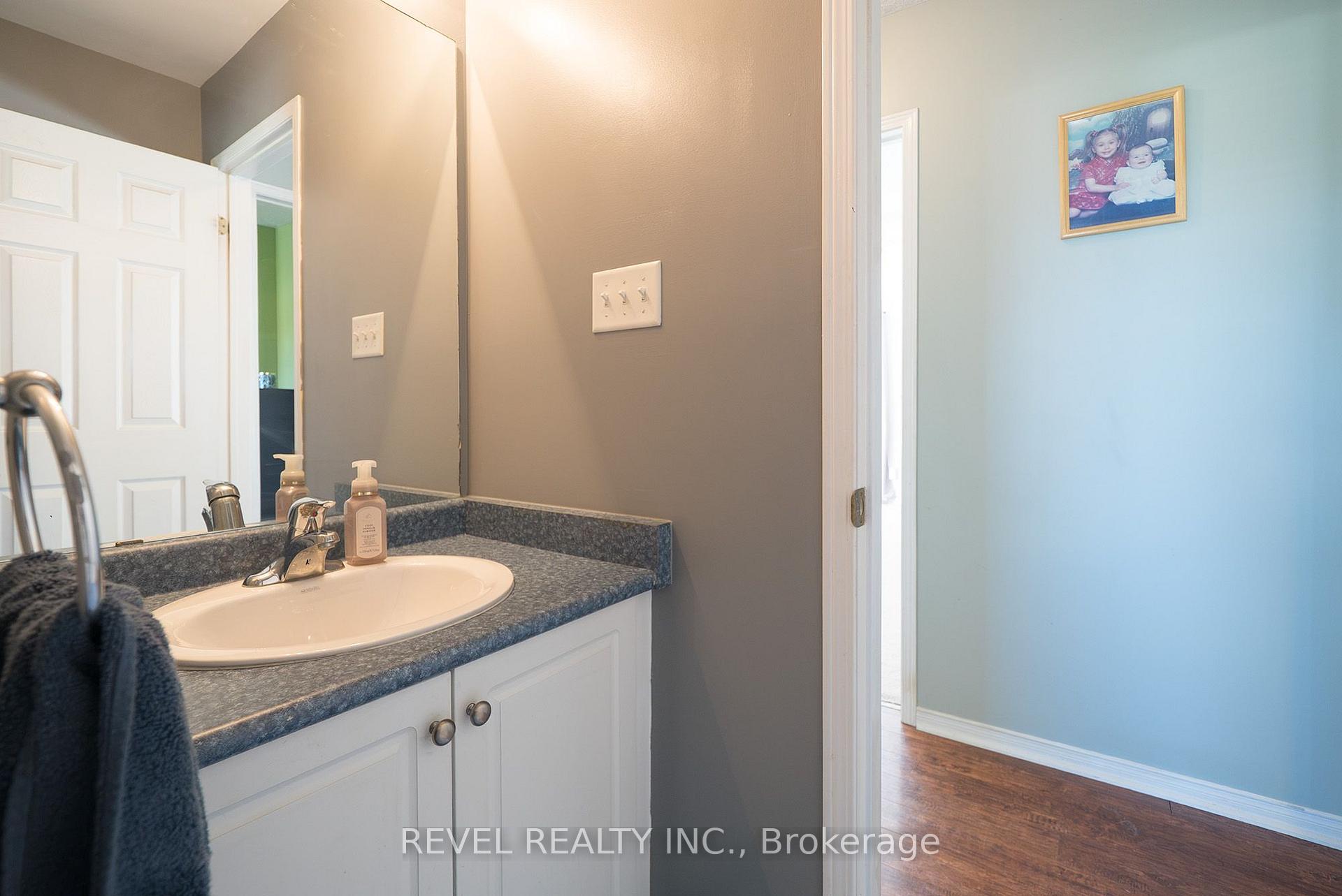 Photo 26 of 51 Webb Avenue, Brantford, Empire — HOMEH