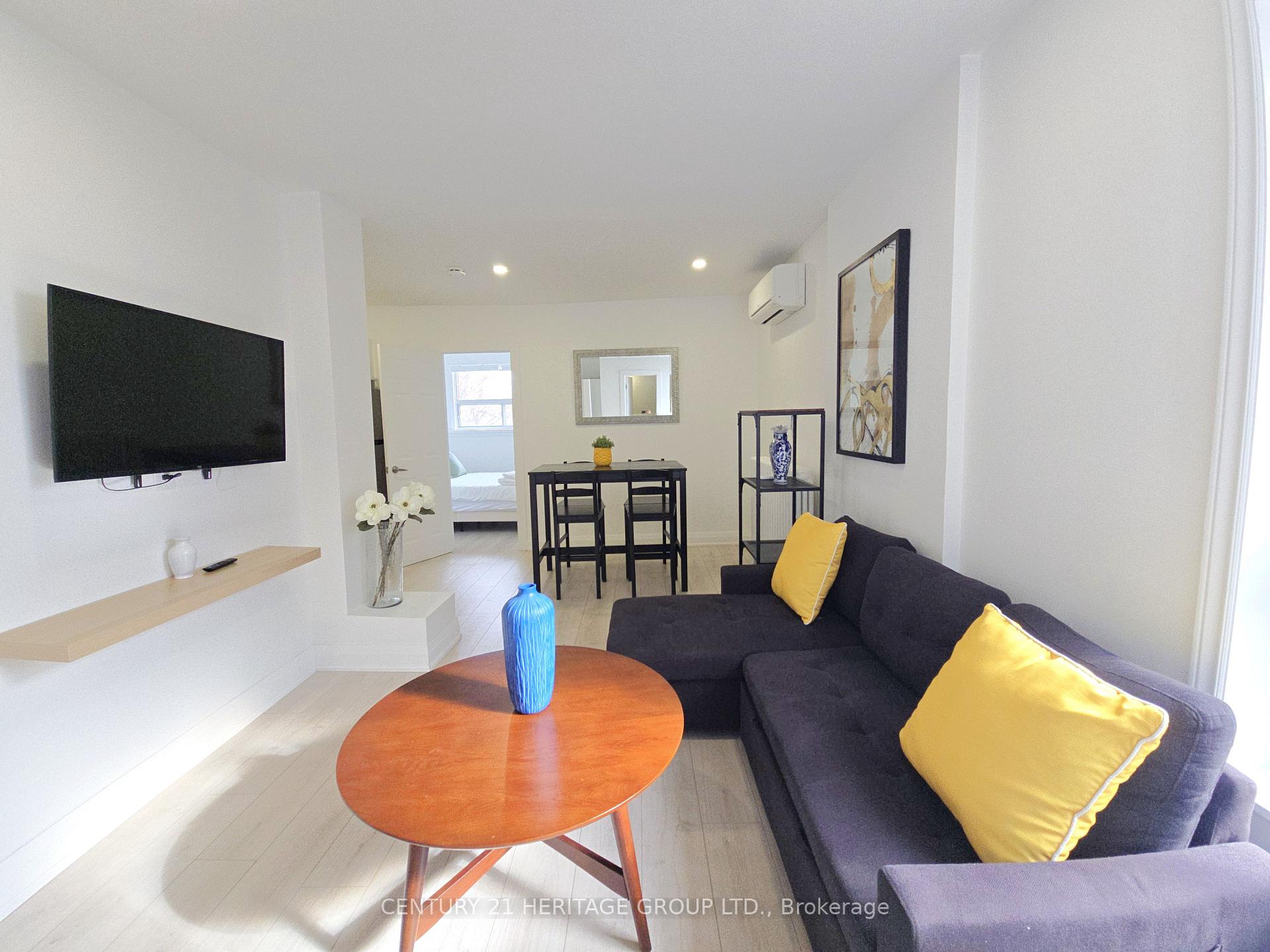 Photo 1 of Unit 3rd Floor, 344 Shaw Street, Toronto, Trinity-Bellwoods — HOMEH