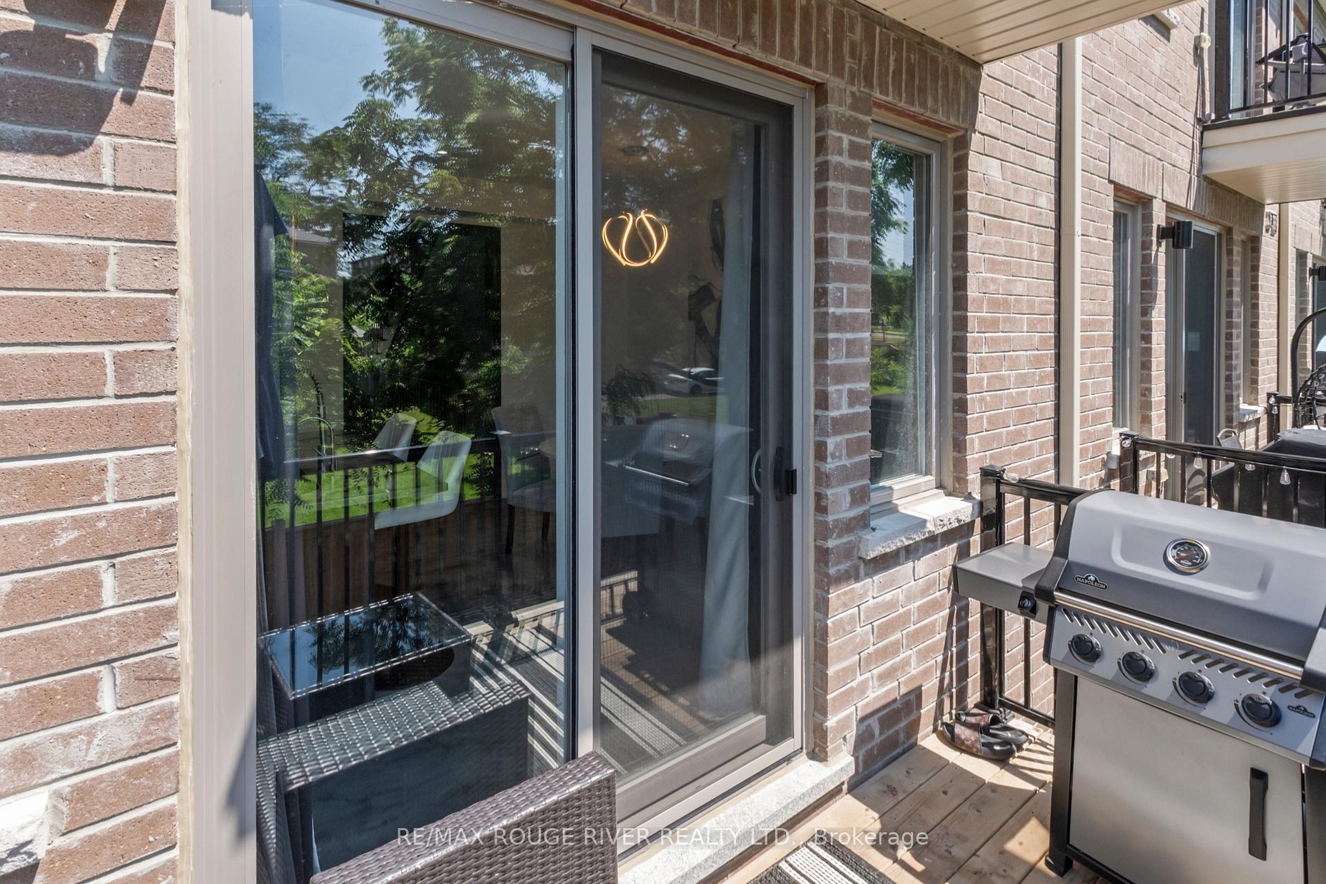 Photo 14 of 24 Waterside Way, Whitby, Port Whitby — HOMEH