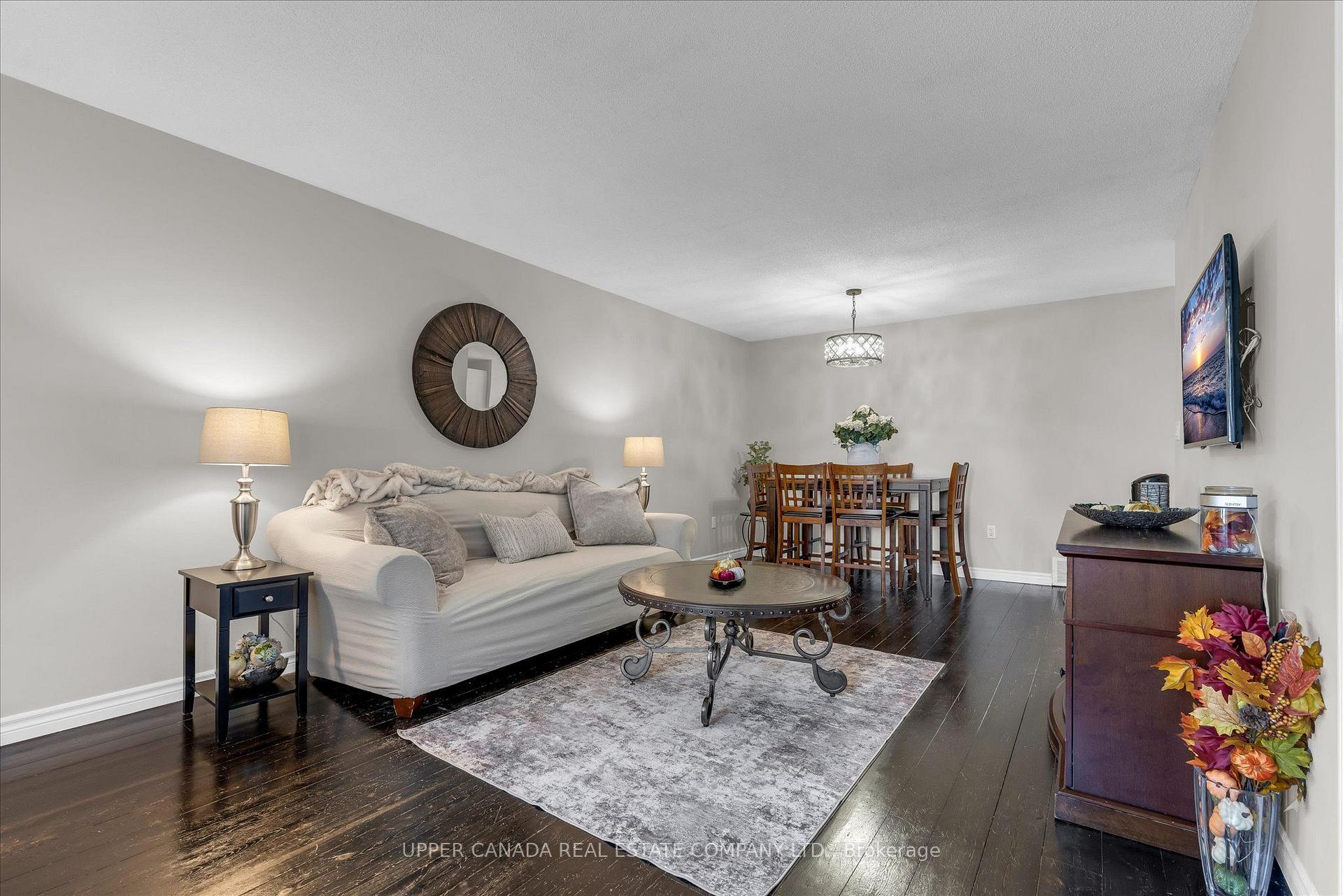 Photo 4 of 8 Rose Street, St. Catharines, Grapeview — HOMEH