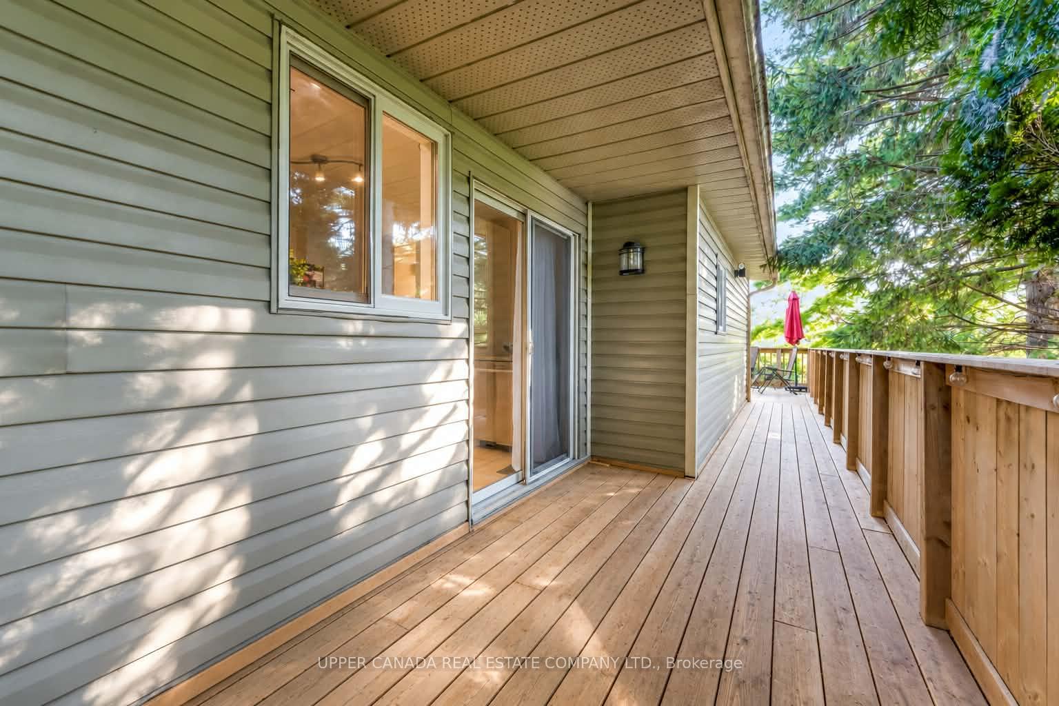 Photo 23 of 8 Rose Street, St. Catharines, Grapeview — HOMEH