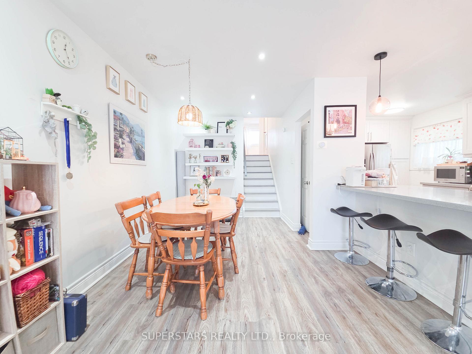 Photo 6 of 7553 Wildfern Drive, Mississauga, Malton — HOMEH