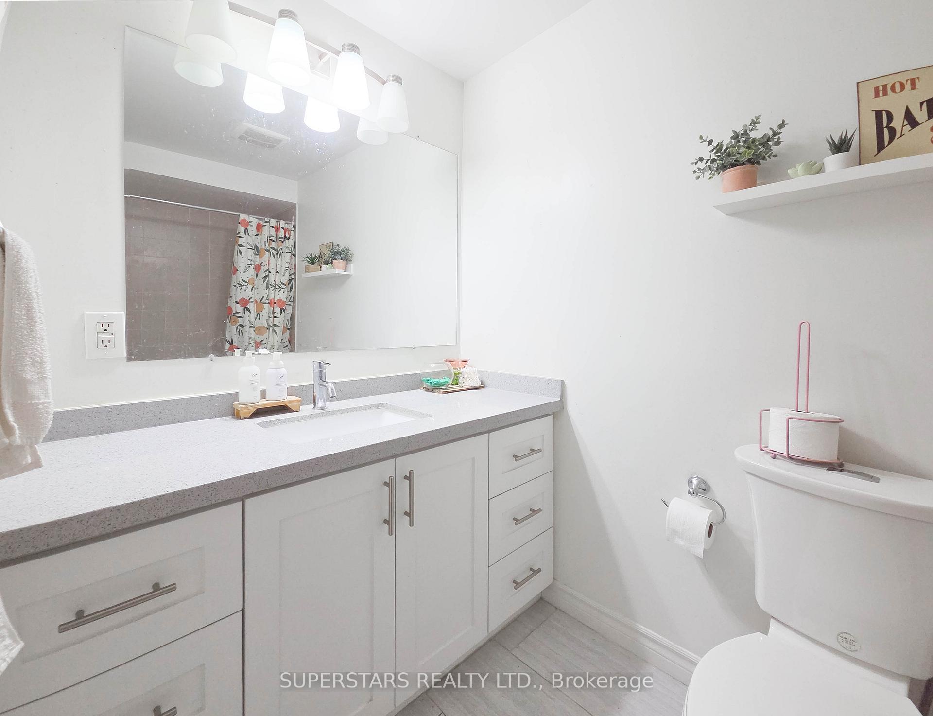 Photo 11 of 7553 Wildfern Drive, Mississauga, Malton — HOMEH