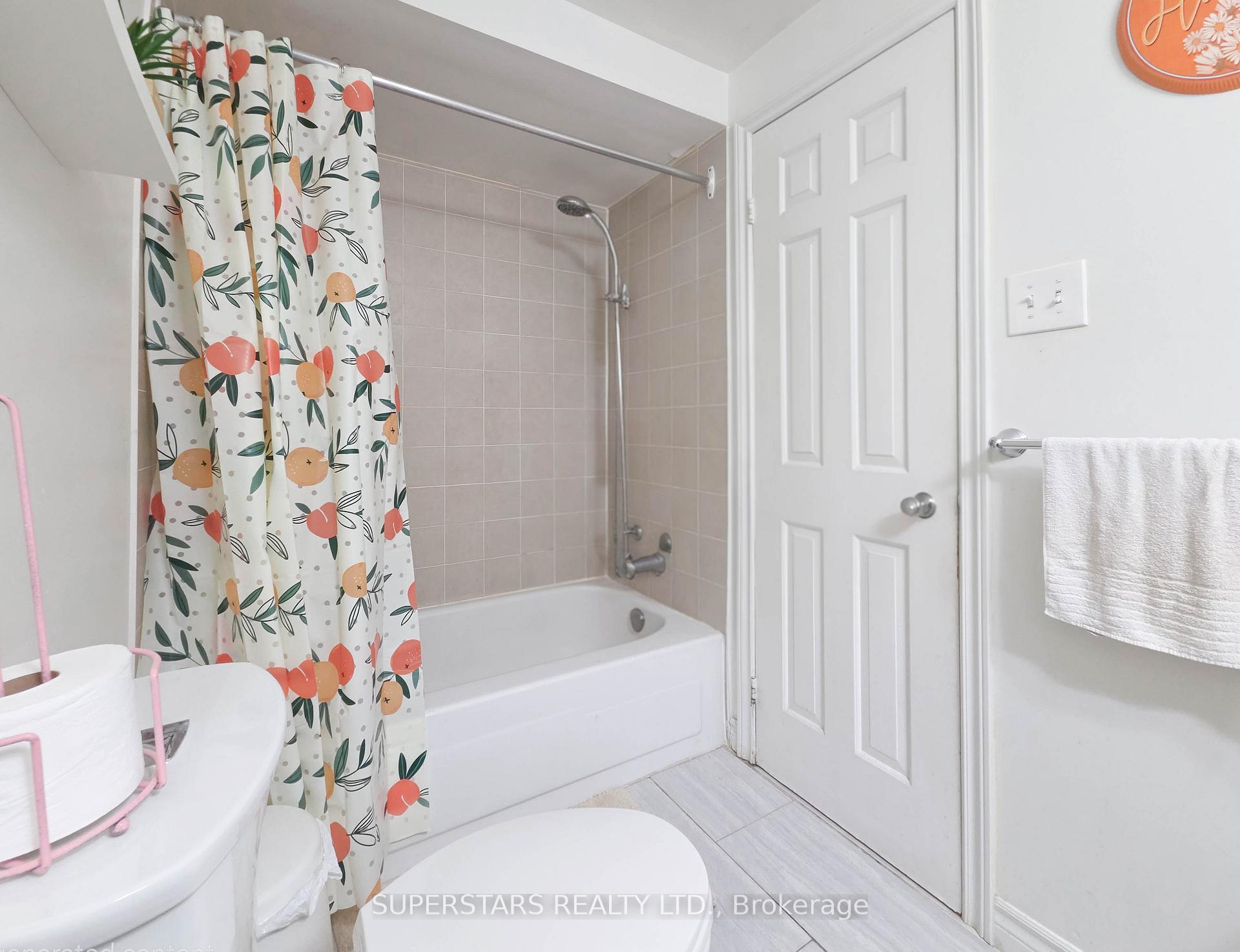 Photo 12 of 7553 Wildfern Drive, Mississauga, Malton — HOMEH