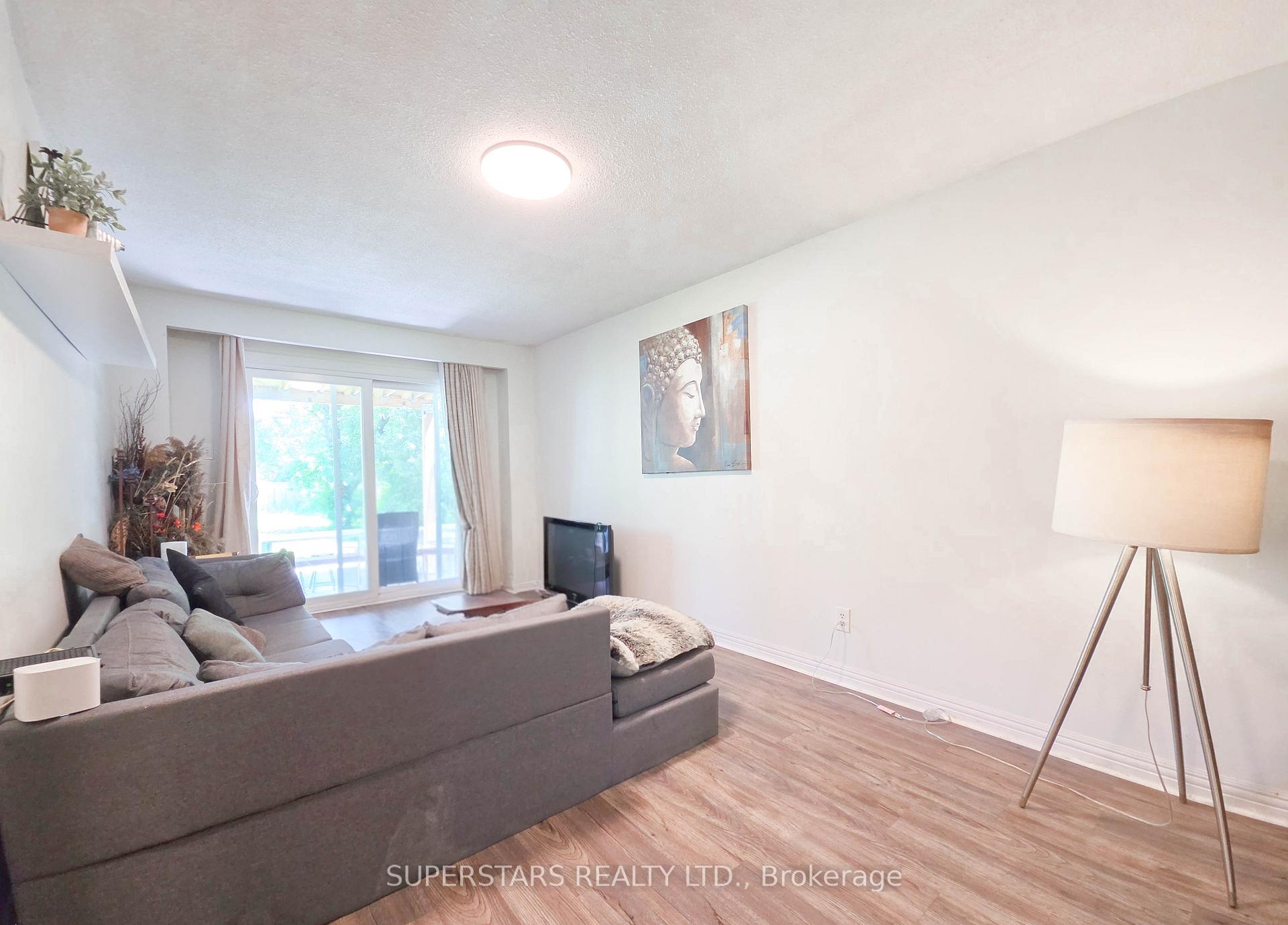 Photo 16 of 7553 Wildfern Drive, Mississauga, Malton — HOMEH