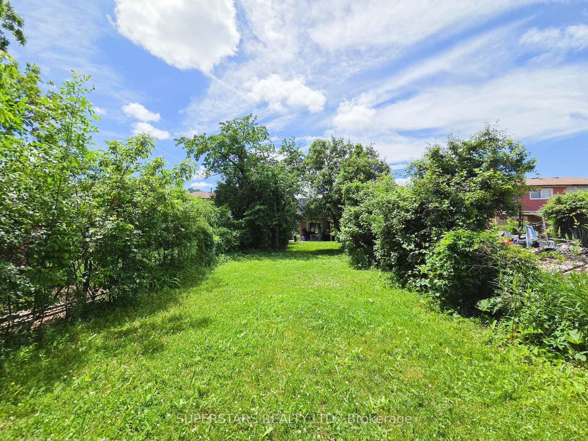 Photo 29 of 7553 Wildfern Drive, Mississauga, Malton — HOMEH