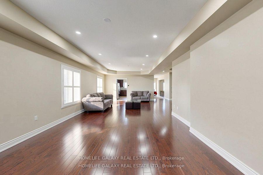 Photo 4 of 1871 Arborwood Drive, Oshawa, Taunton — HOMEH