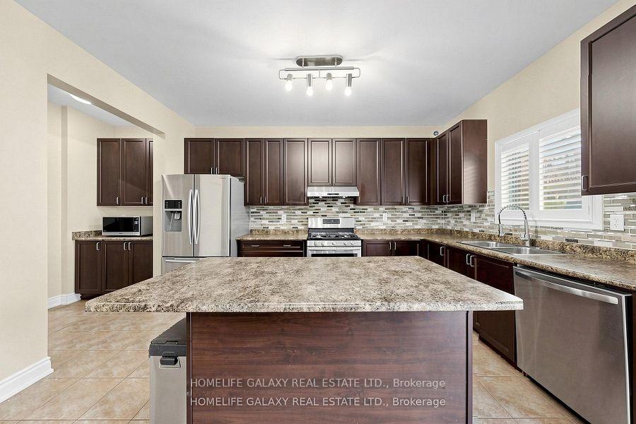 Photo 8 of 1871 Arborwood Drive, Oshawa, Taunton — HOMEH
