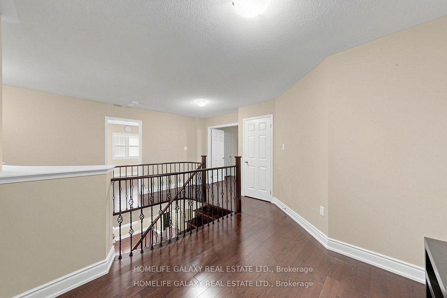 Photo 13 of 1871 Arborwood Drive, Oshawa, Taunton — HOMEH