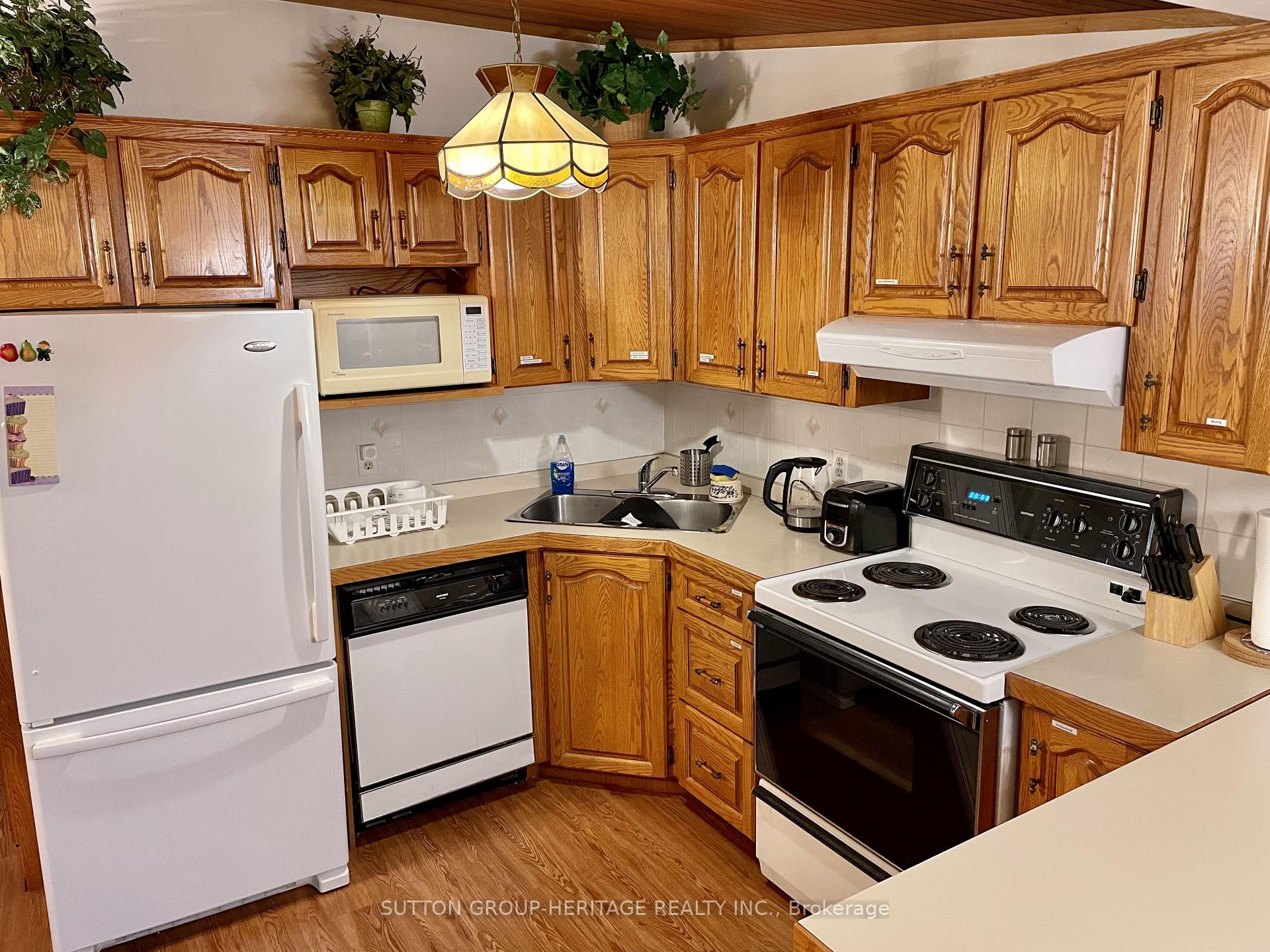 Photo 5 of 99 Bowen Road, Kawartha Lakes, Mariposa — HOMEH
