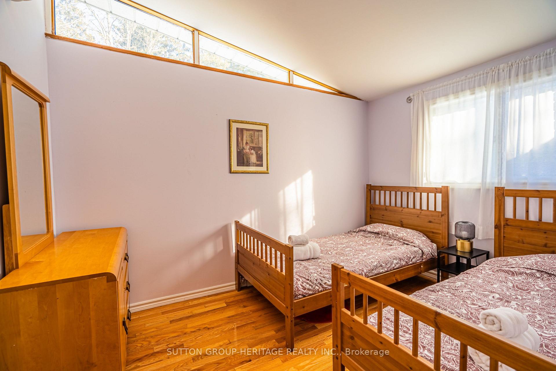 Photo 8 of 99 Bowen Road, Kawartha Lakes, Mariposa — HOMEH
