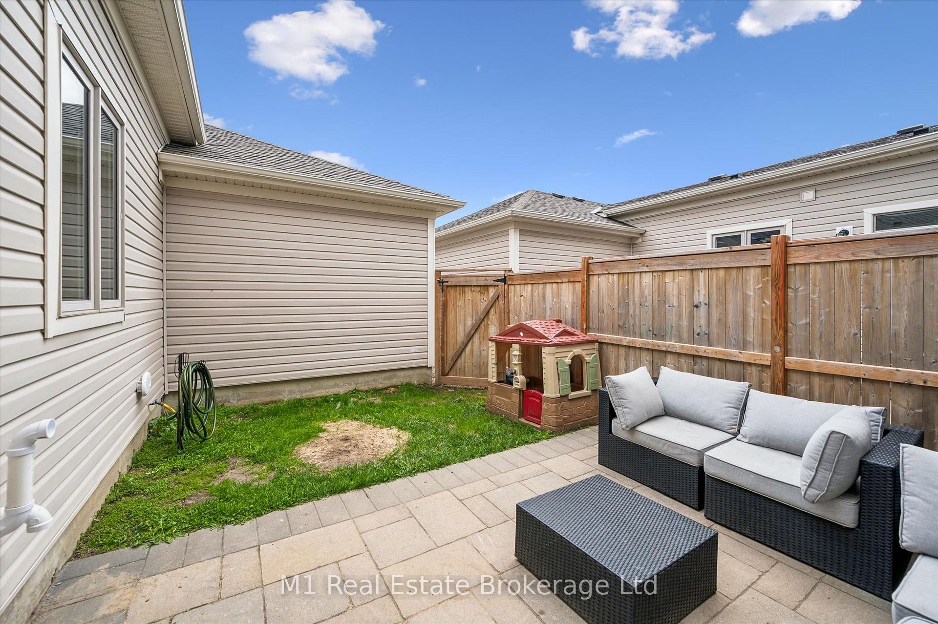 Photo 32 of Unit 3, 65 Elliot Avenue E, Centre Wellington, Fergus — HOMEH