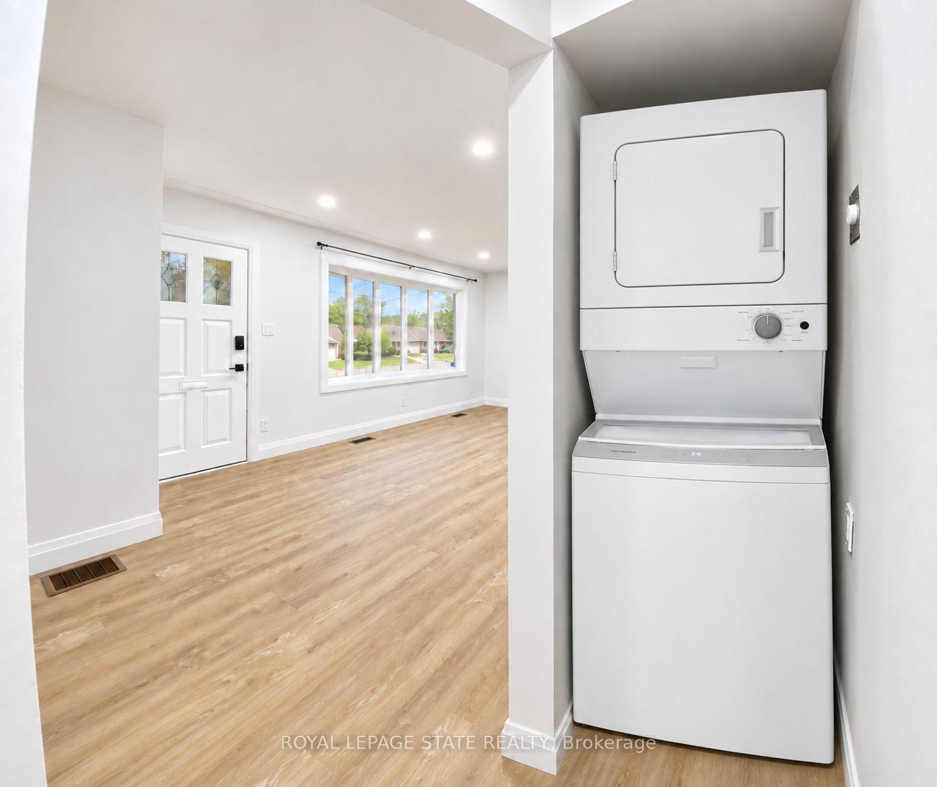 Photo 5 of Unit Upper, 24 Sandalwood Avenue, Hamilton, Huntington — HOMEH